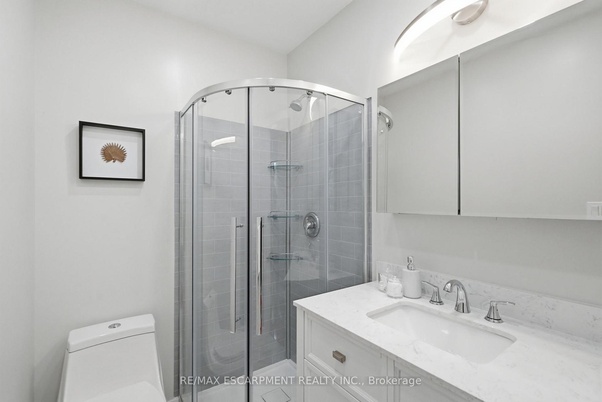 Photo 10 of 410 Beach Boulevard, Hamilton, Hamilton Beach — HOMEH