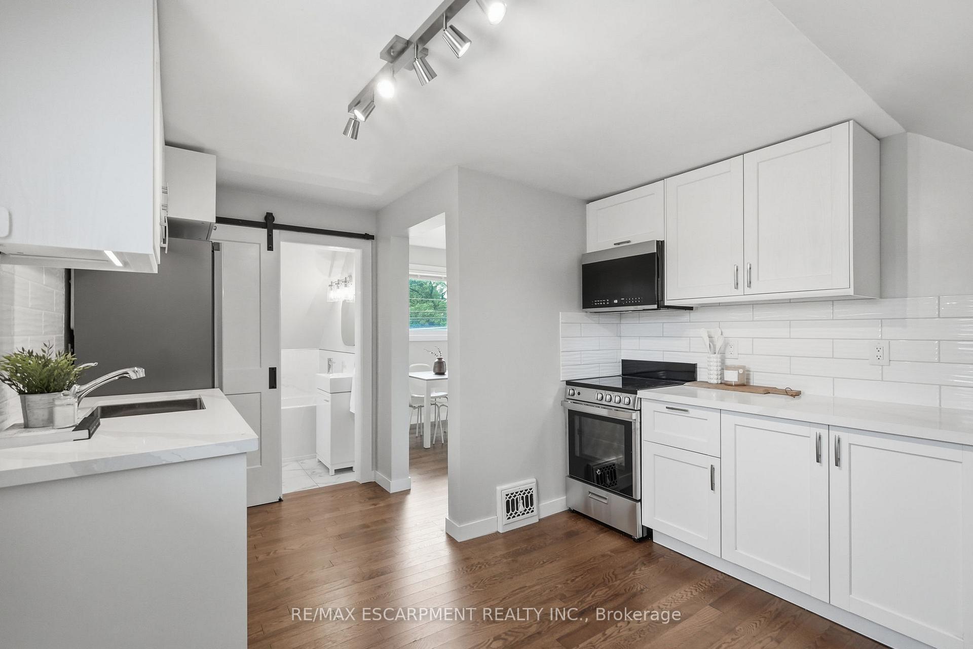 Photo 12 of 410 Beach Boulevard, Hamilton, Hamilton Beach — HOMEH
