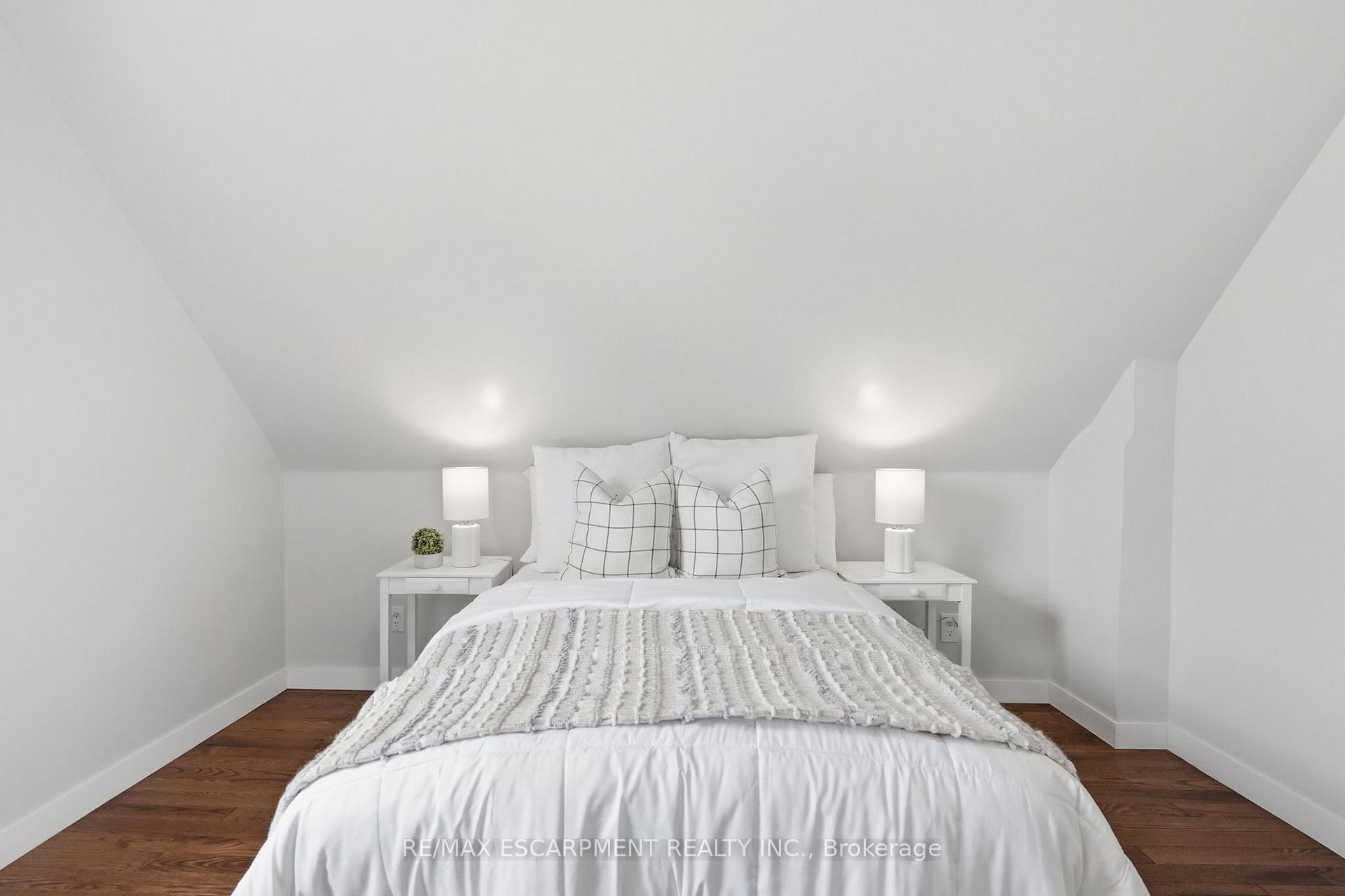 Photo 17 of 410 Beach Boulevard, Hamilton, Hamilton Beach — HOMEH