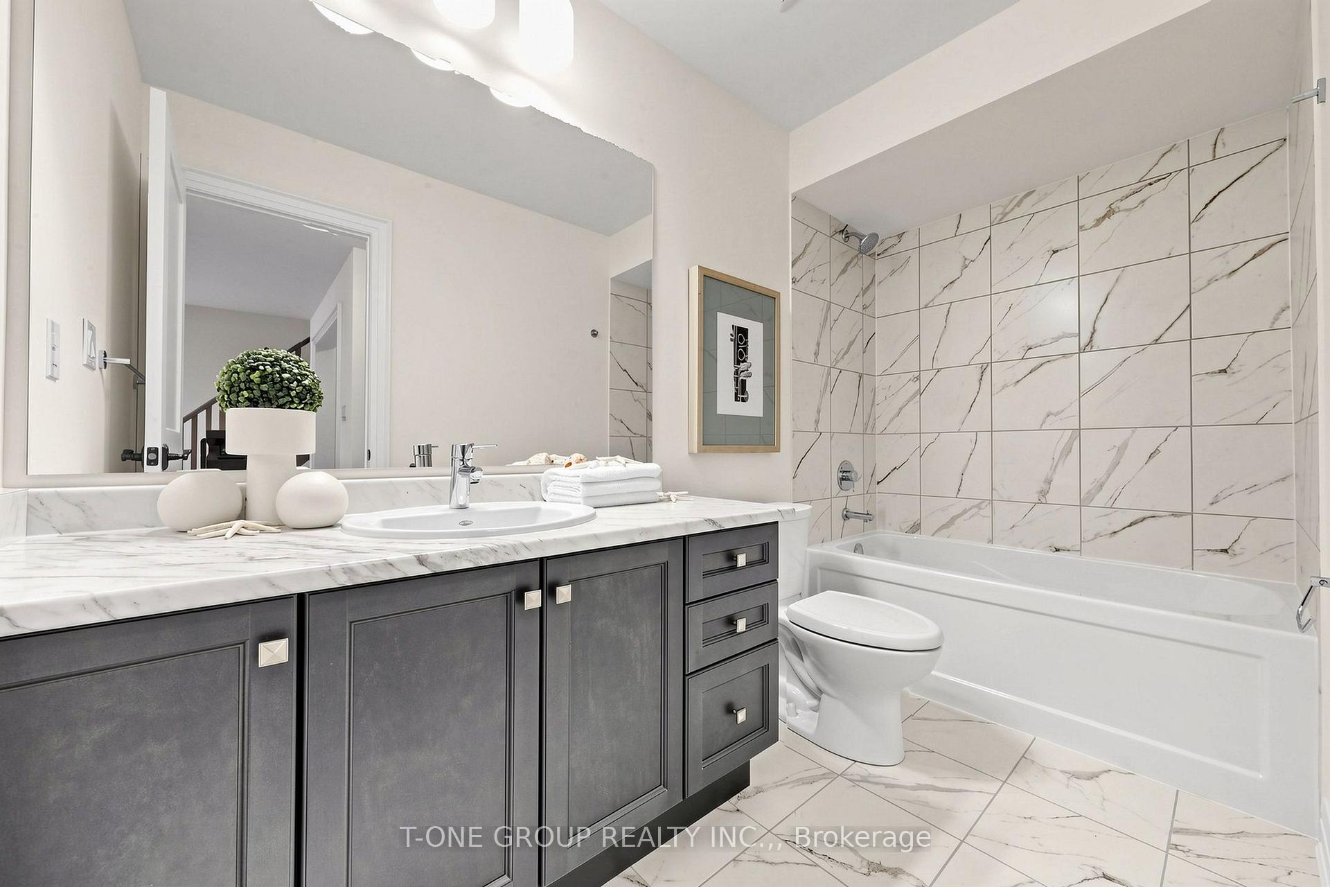 Photo 31 of 75 West Village Lane, Markham, Angus Glen — HOMEH
