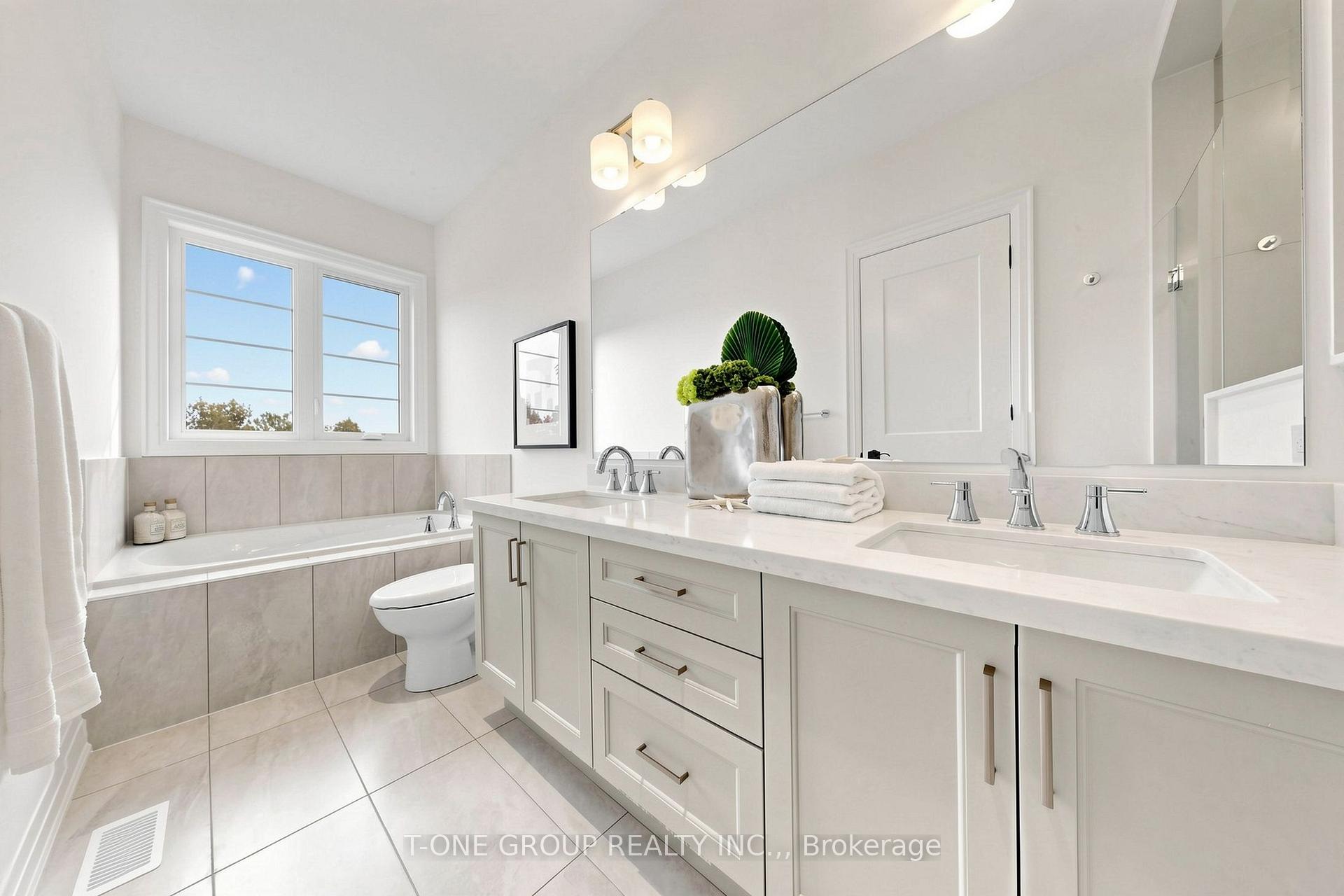Photo 36 of 75 West Village Lane, Markham, Angus Glen — HOMEH