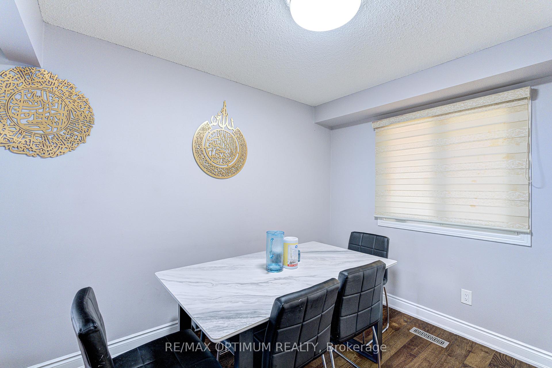 Photo 4 of 5 Roehampton Crescent, Brampton, Brampton South — HOMEH