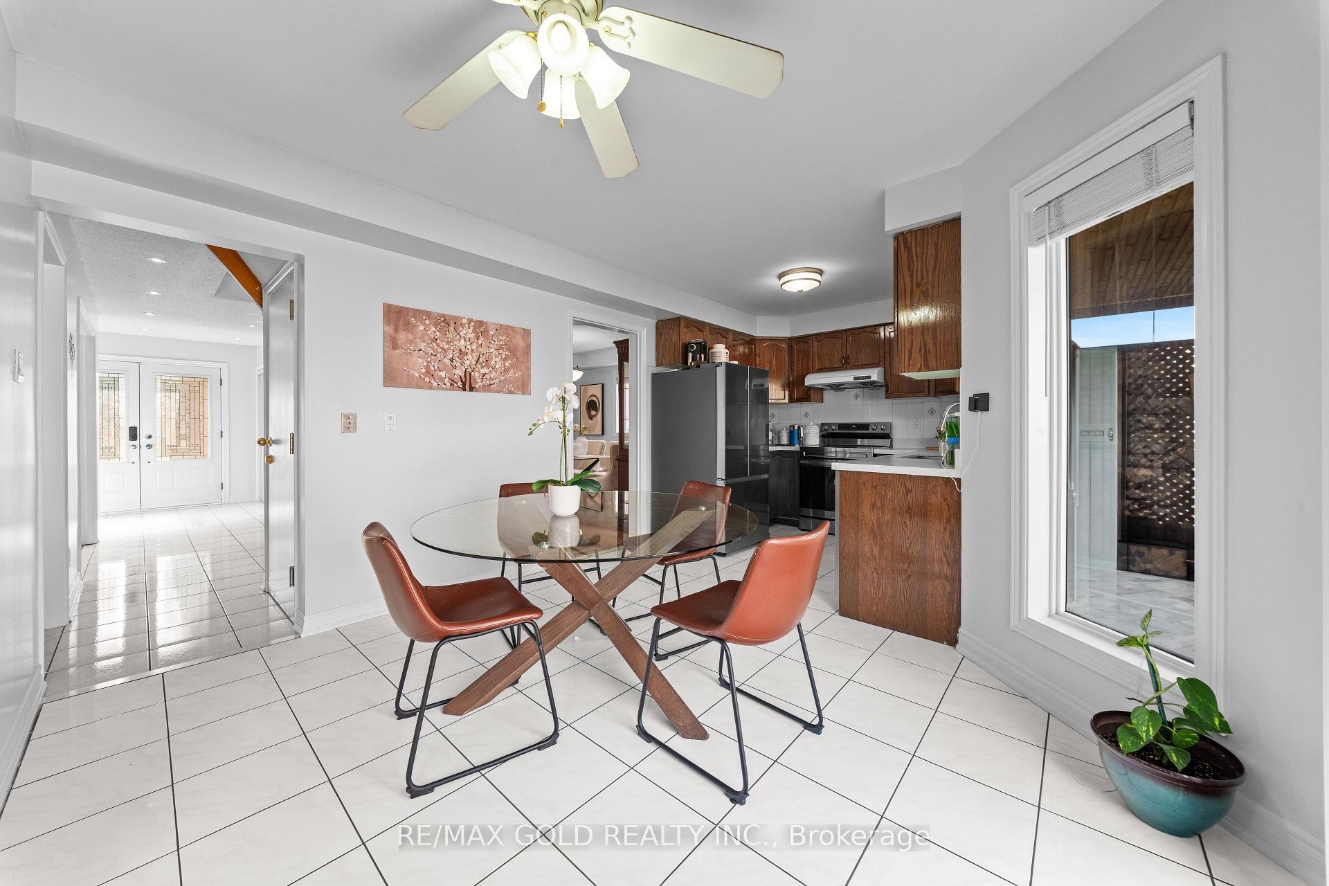 Photo 16 of 45 Eagleridge Drive, Brampton, Sandringham-Wellington — HOMEH