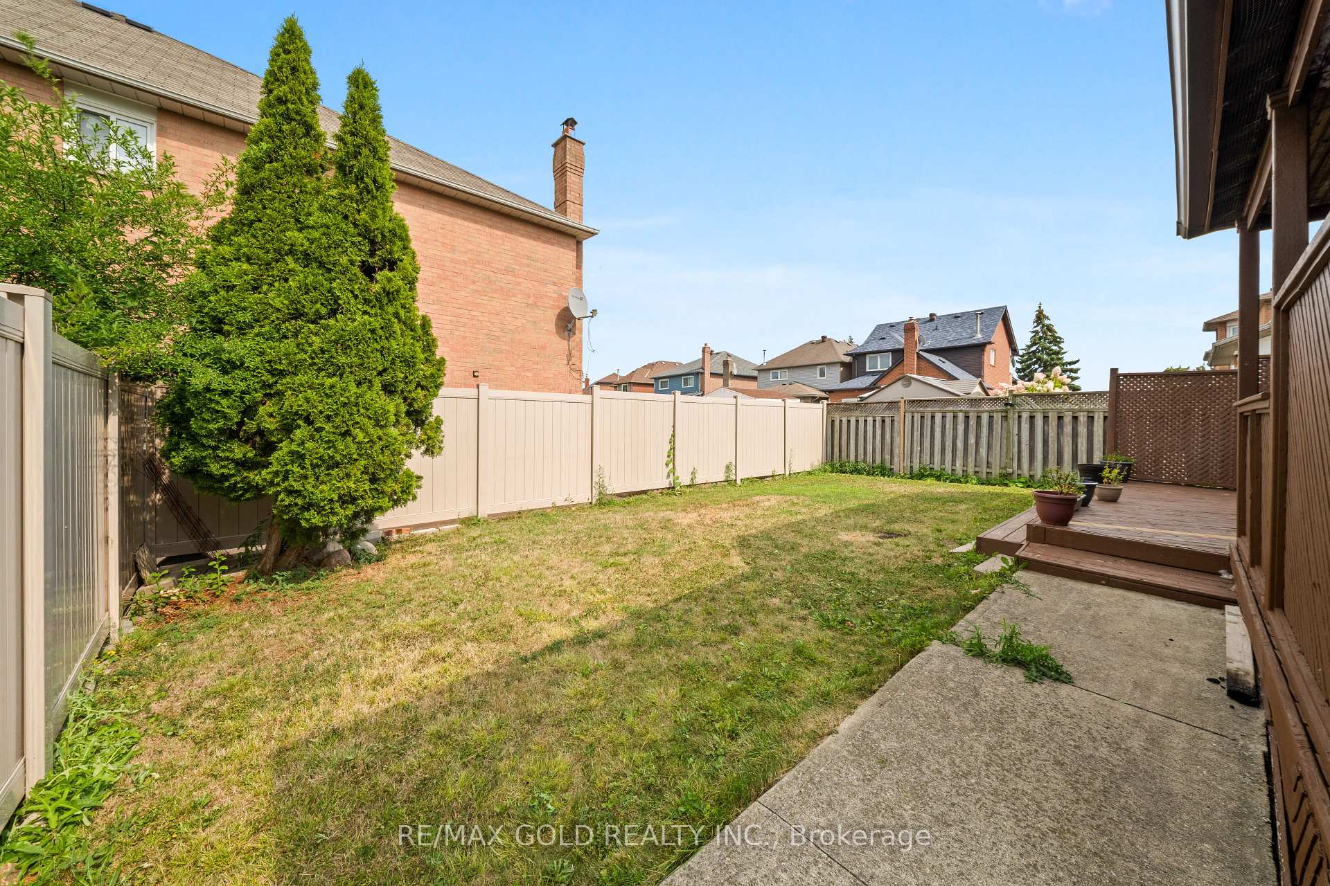 Photo 41 of 45 Eagleridge Drive, Brampton, Sandringham-Wellington — HOMEH