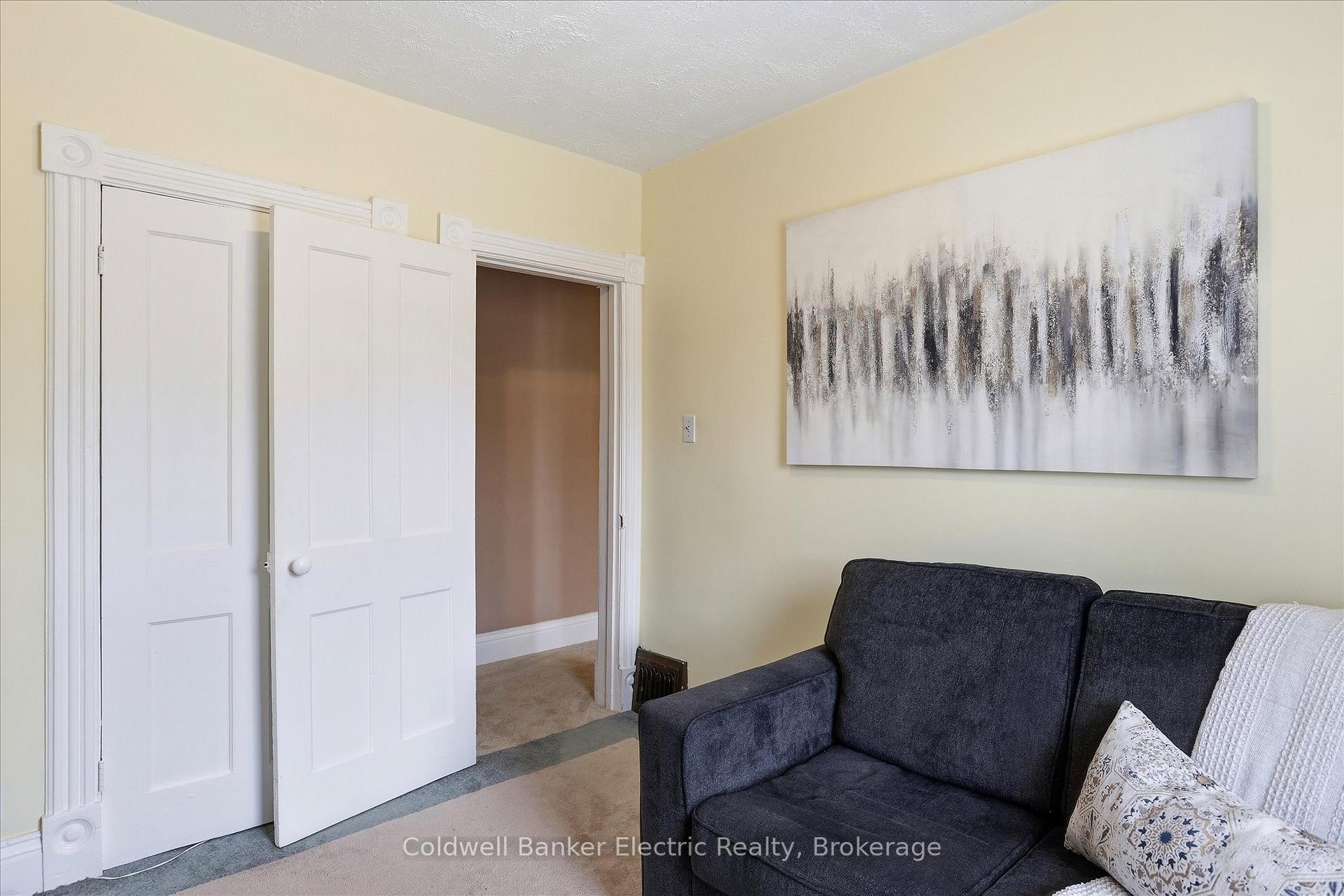 Photo 21 of 461 Murray Street, Peterborough, Town Ward 3 — HOMEH