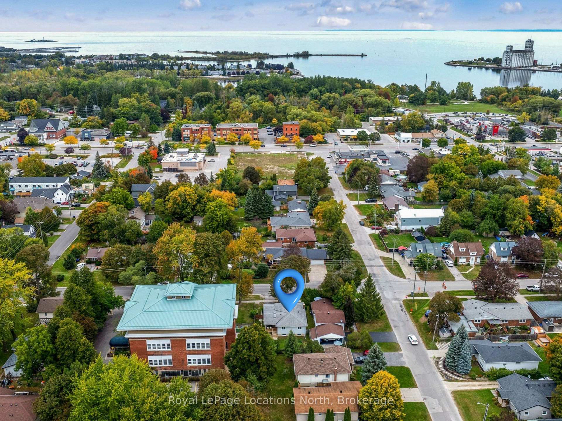 Photo 2 of 390 Second Street, Collingwood — HOMEH