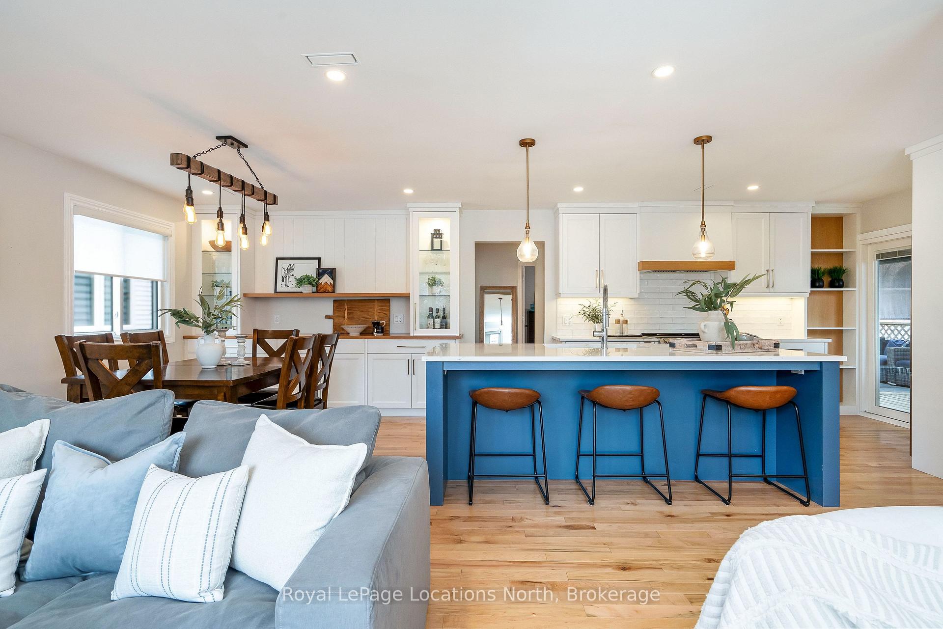 Photo 10 of 390 Second Street, Collingwood — HOMEH