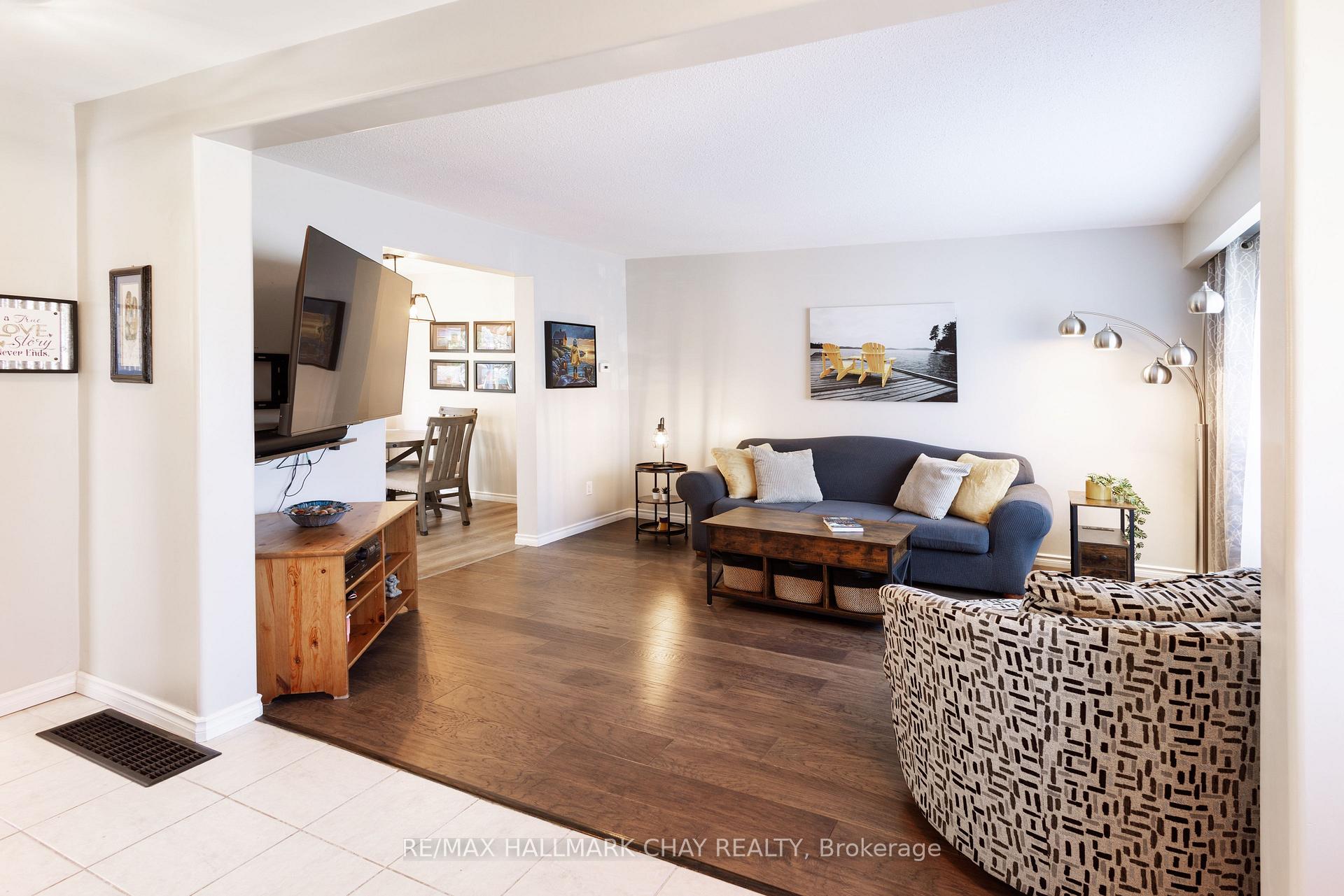 Photo 6 of 103 Daphne Crescent, Barrie, Cundles East — HOMEH