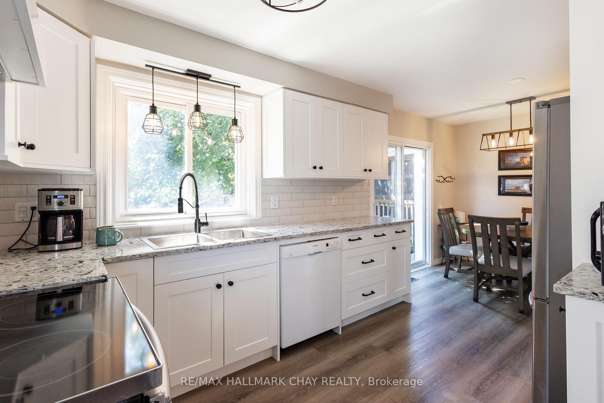 Photo 16 of 103 Daphne Crescent, Barrie, Cundles East — HOMEH