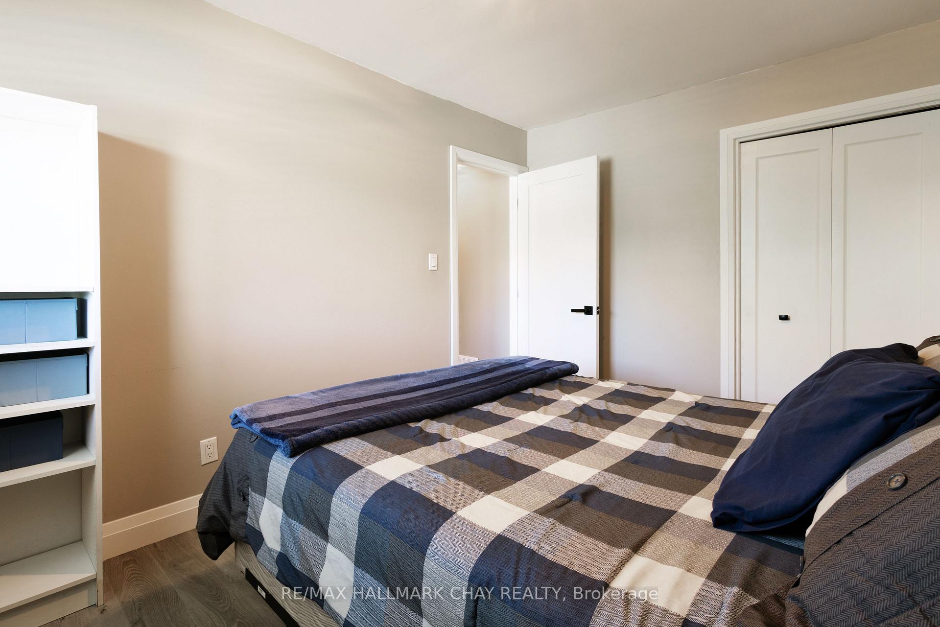 Photo 19 of 103 Daphne Crescent, Barrie, Cundles East — HOMEH