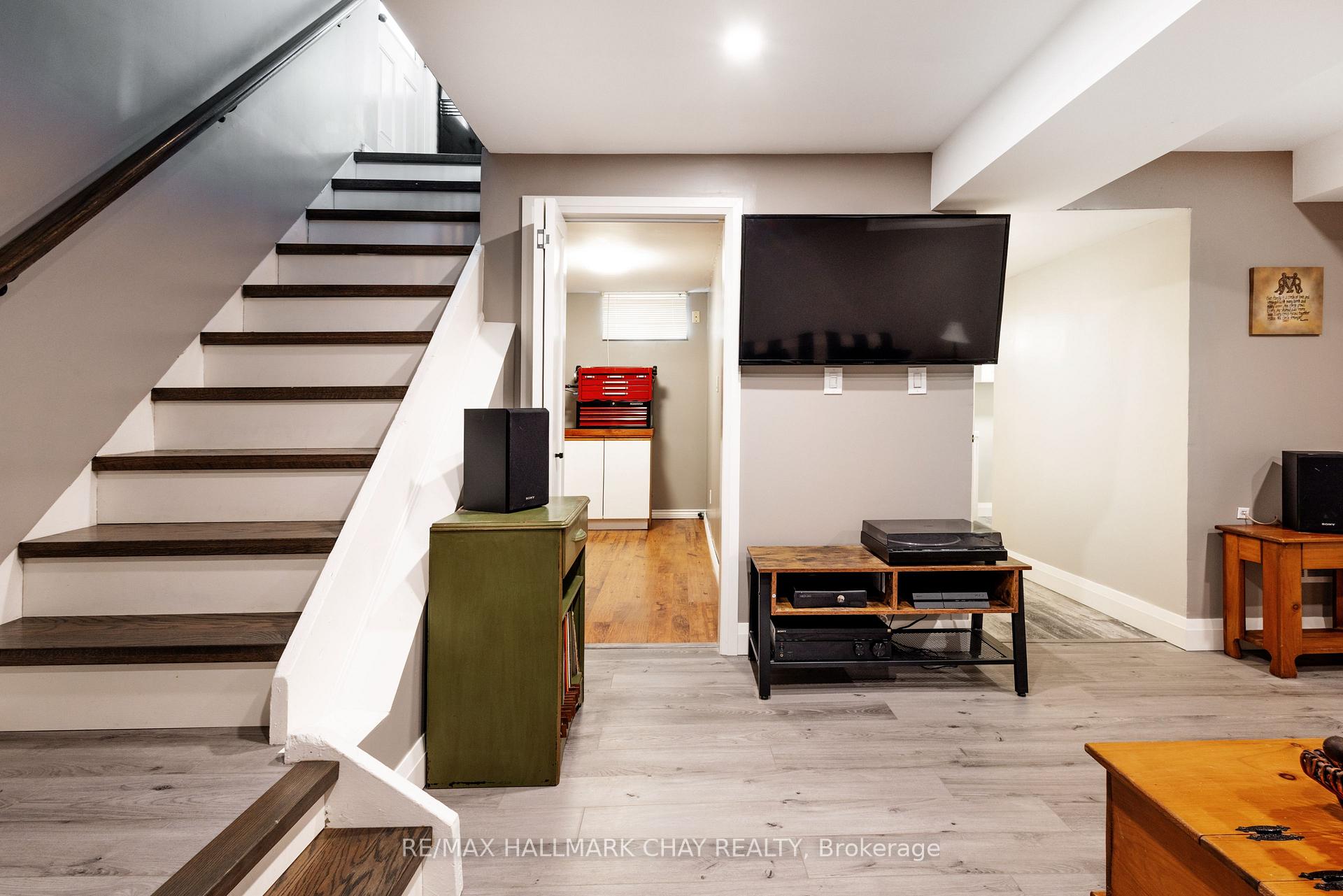 Photo 29 of 103 Daphne Crescent, Barrie, Cundles East — HOMEH