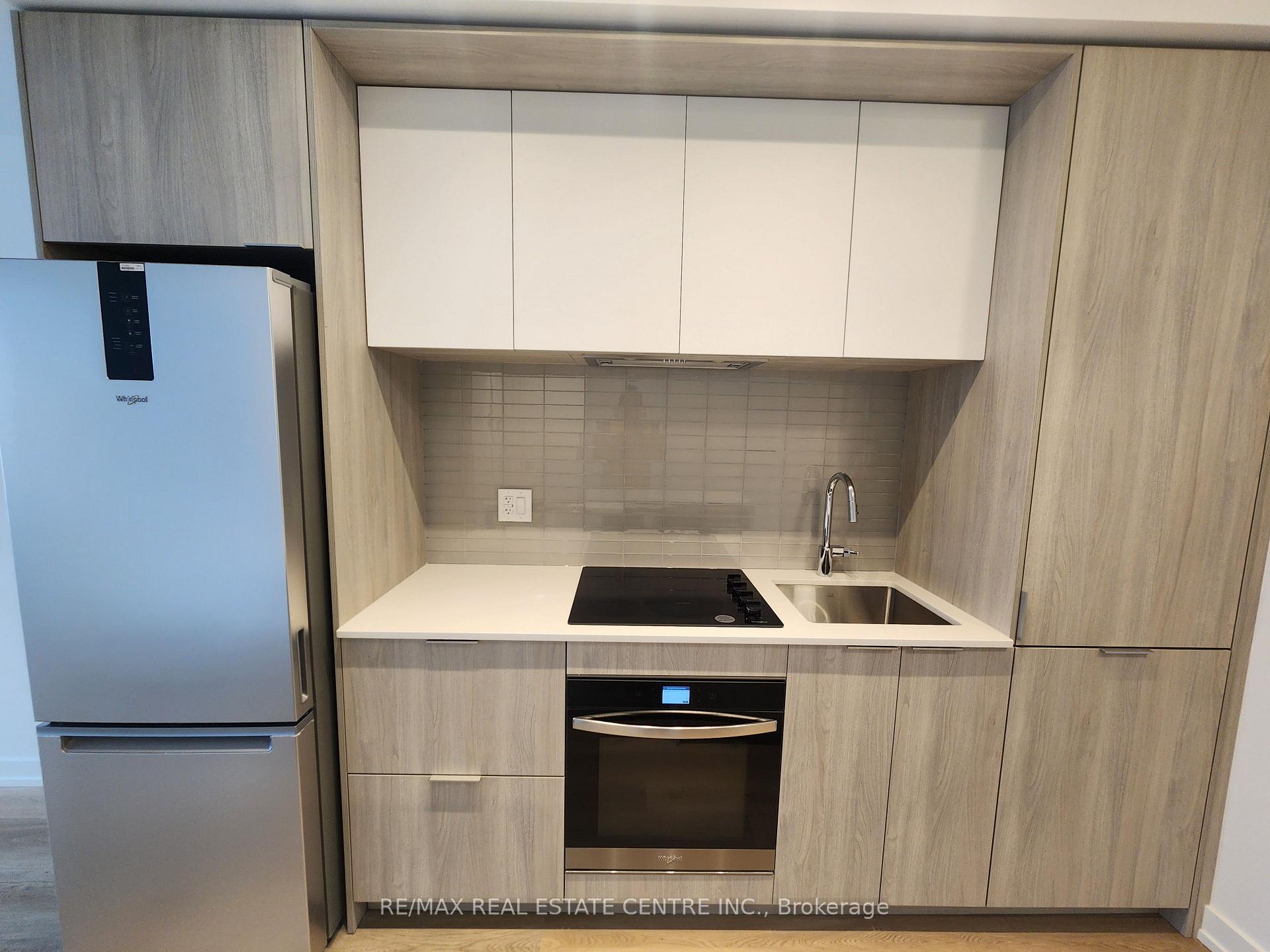 Photo 3 of Unit 4305, 395 Square One Drive, Mississauga, City Centre — HOMEH