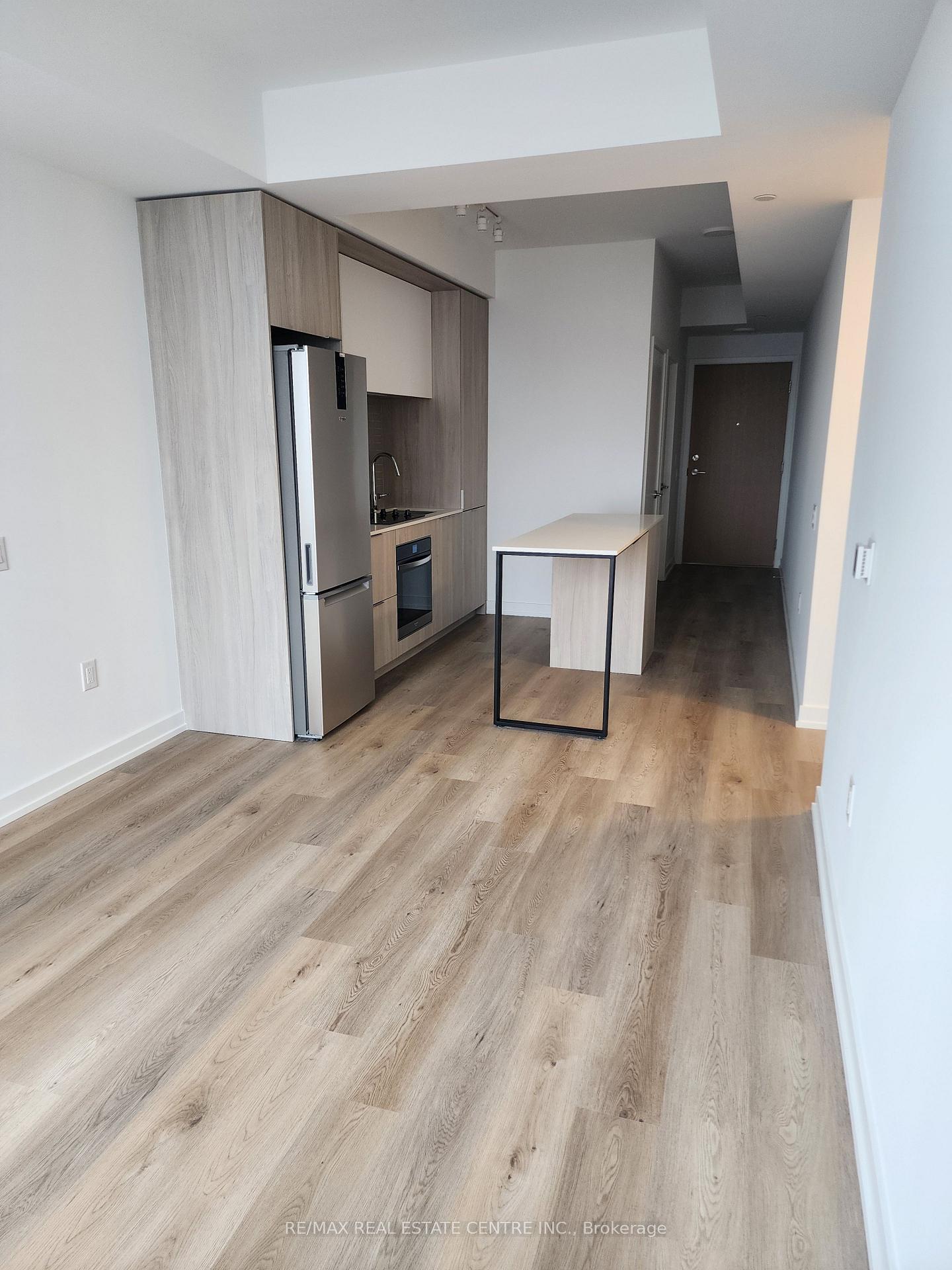 Photo 4 of Unit 4305, 395 Square One Drive, Mississauga, City Centre — HOMEH