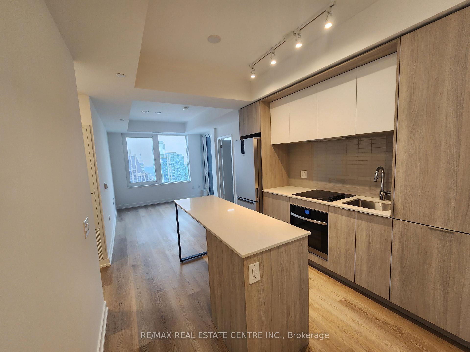 Photo 14 of Unit 4305, 395 Square One Drive, Mississauga, City Centre — HOMEH