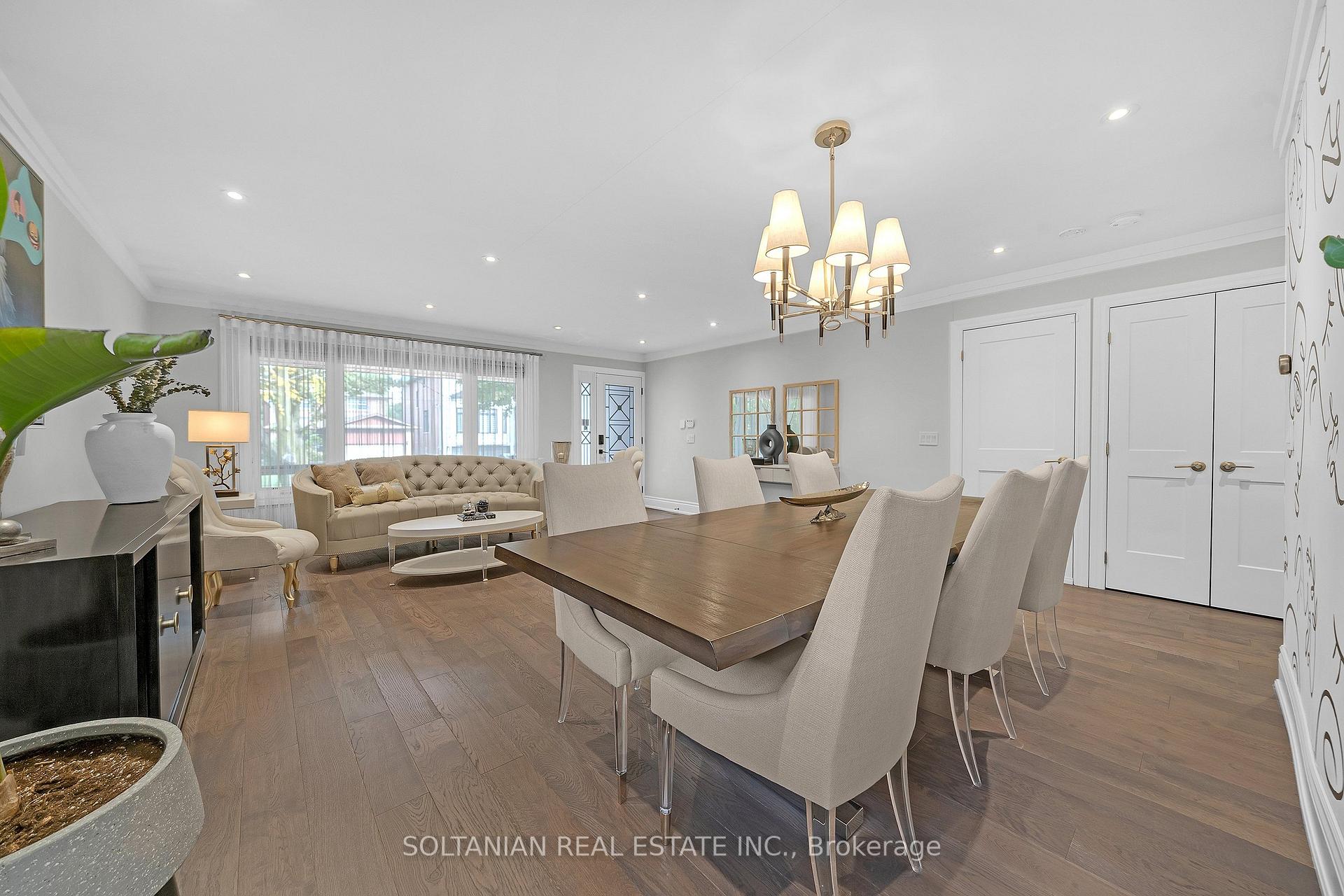 Photo of 33 Madawaska Avenue