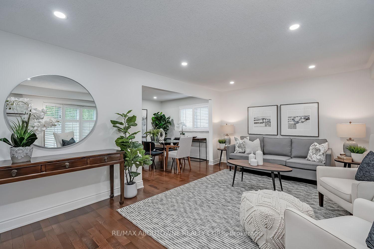 Photo 5 of 173 Arichat Road, Oakville, Ford — HOMEH