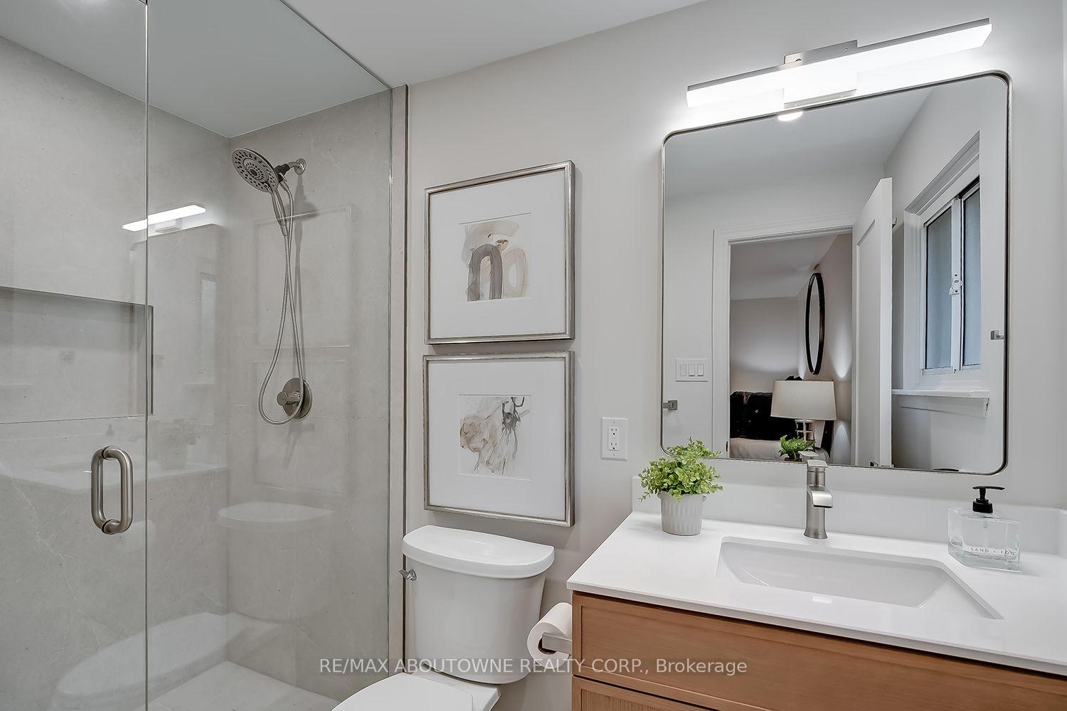 Photo 20 of 173 Arichat Road, Oakville, Ford — HOMEH