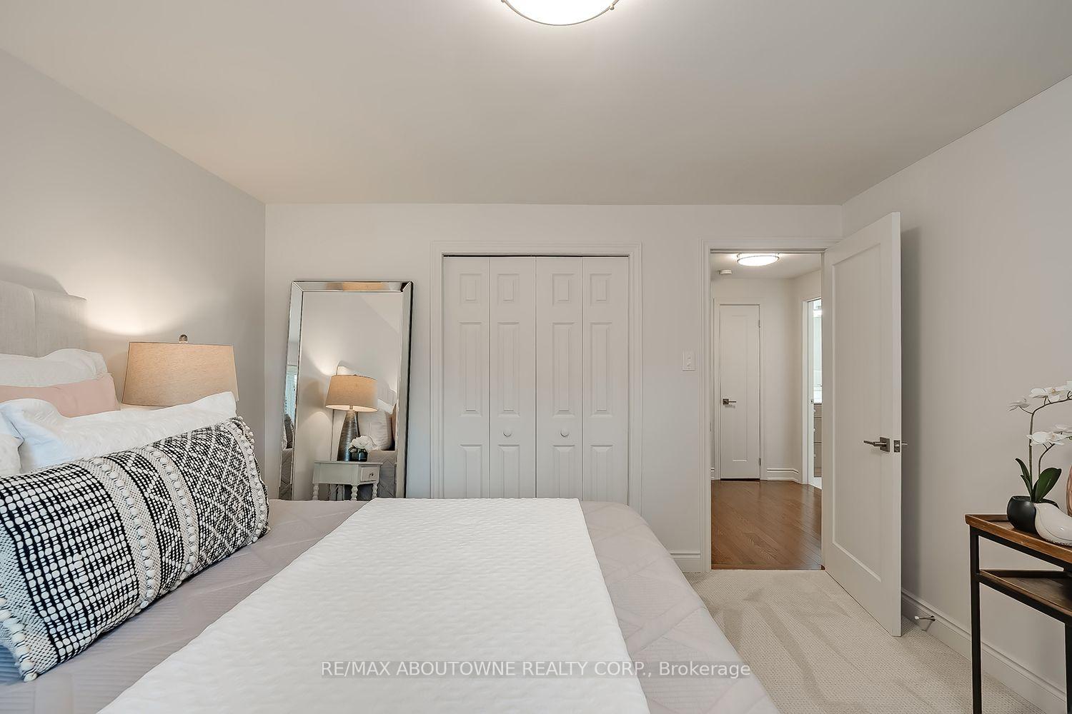 Photo 23 of 173 Arichat Road, Oakville, Ford — HOMEH