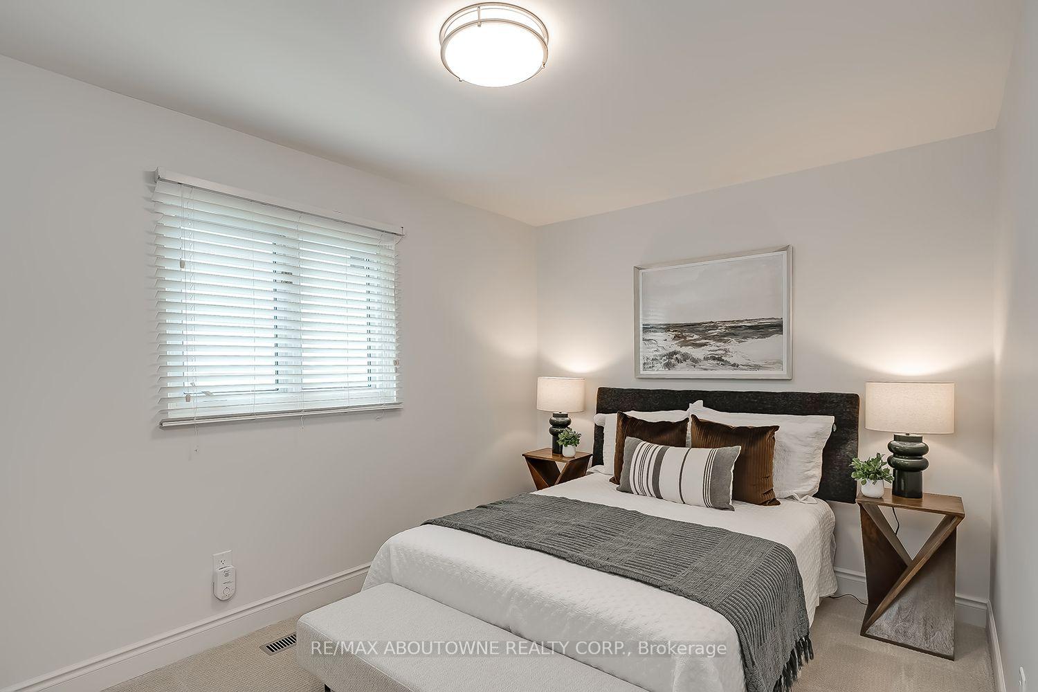 Photo 24 of 173 Arichat Road, Oakville, Ford — HOMEH