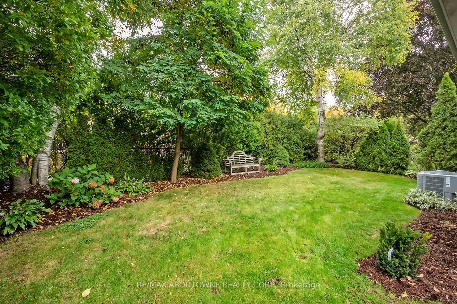 Photo 37 of 173 Arichat Road, Oakville, Ford — HOMEH