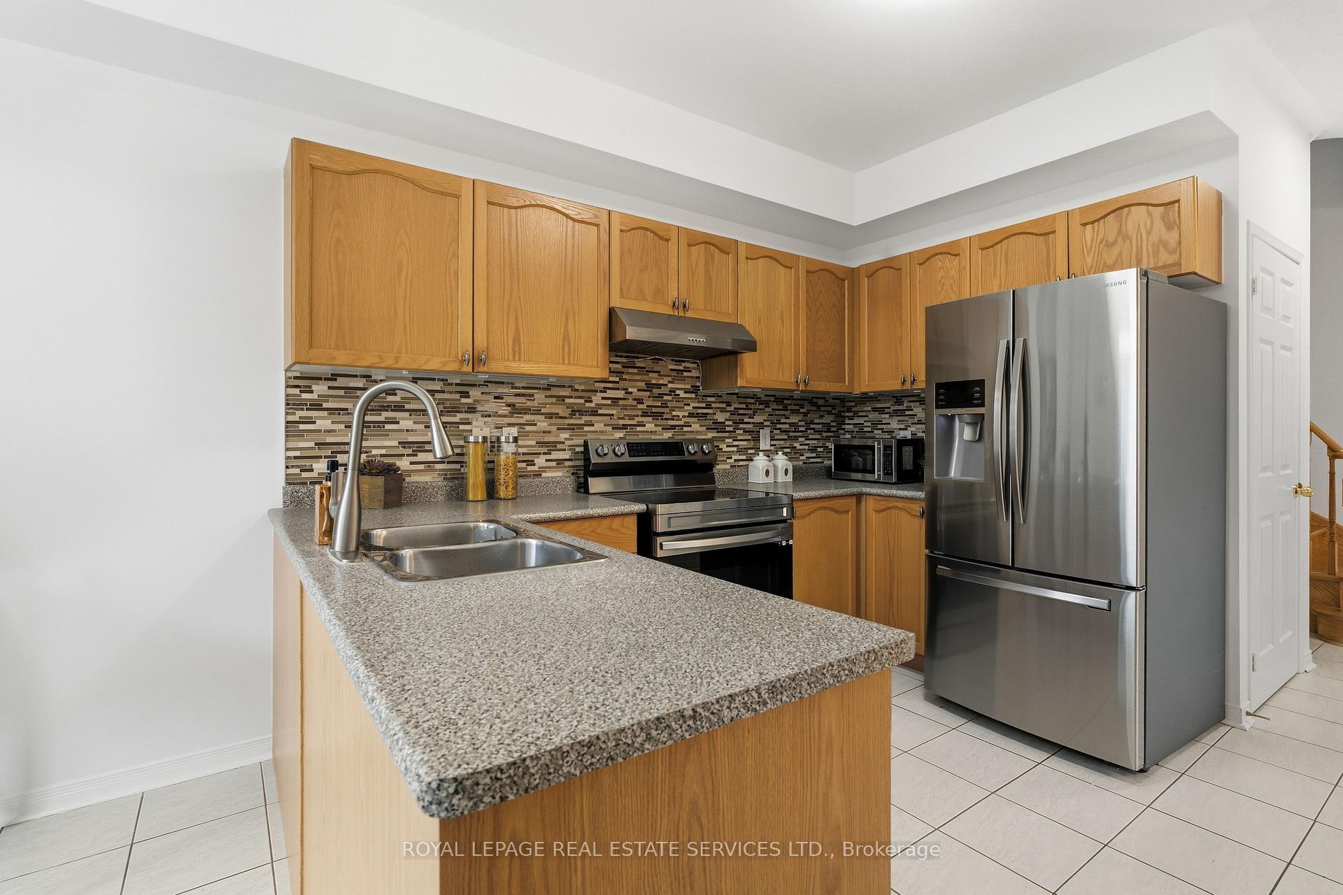Photo 26 of 4615 Jethro Court, Mississauga, Hurontario — HOMEH
