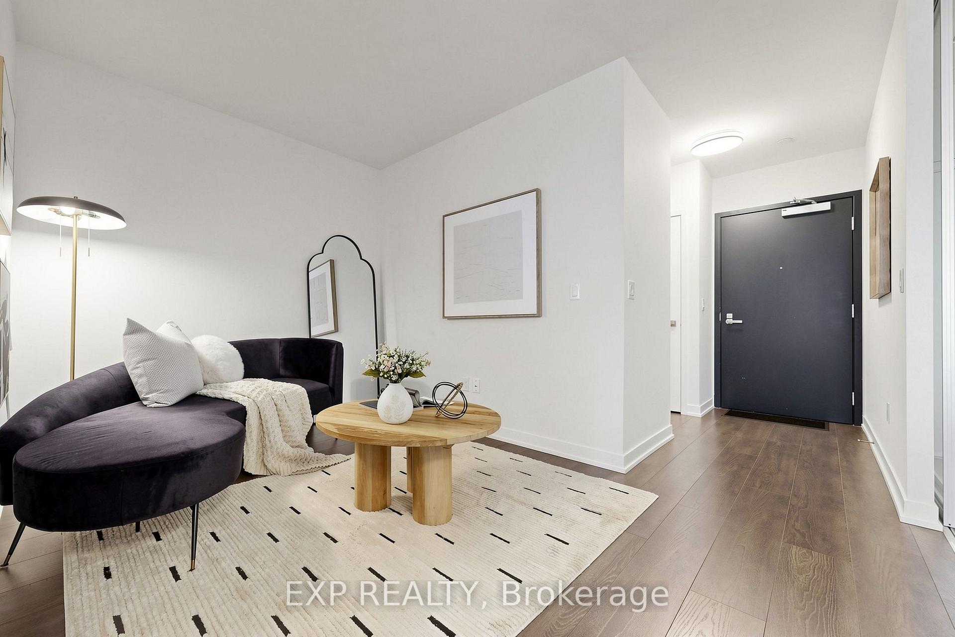 Photo 4 of Unit 611, 31 Tippett Road, North York, Clanton Park — HOMEH