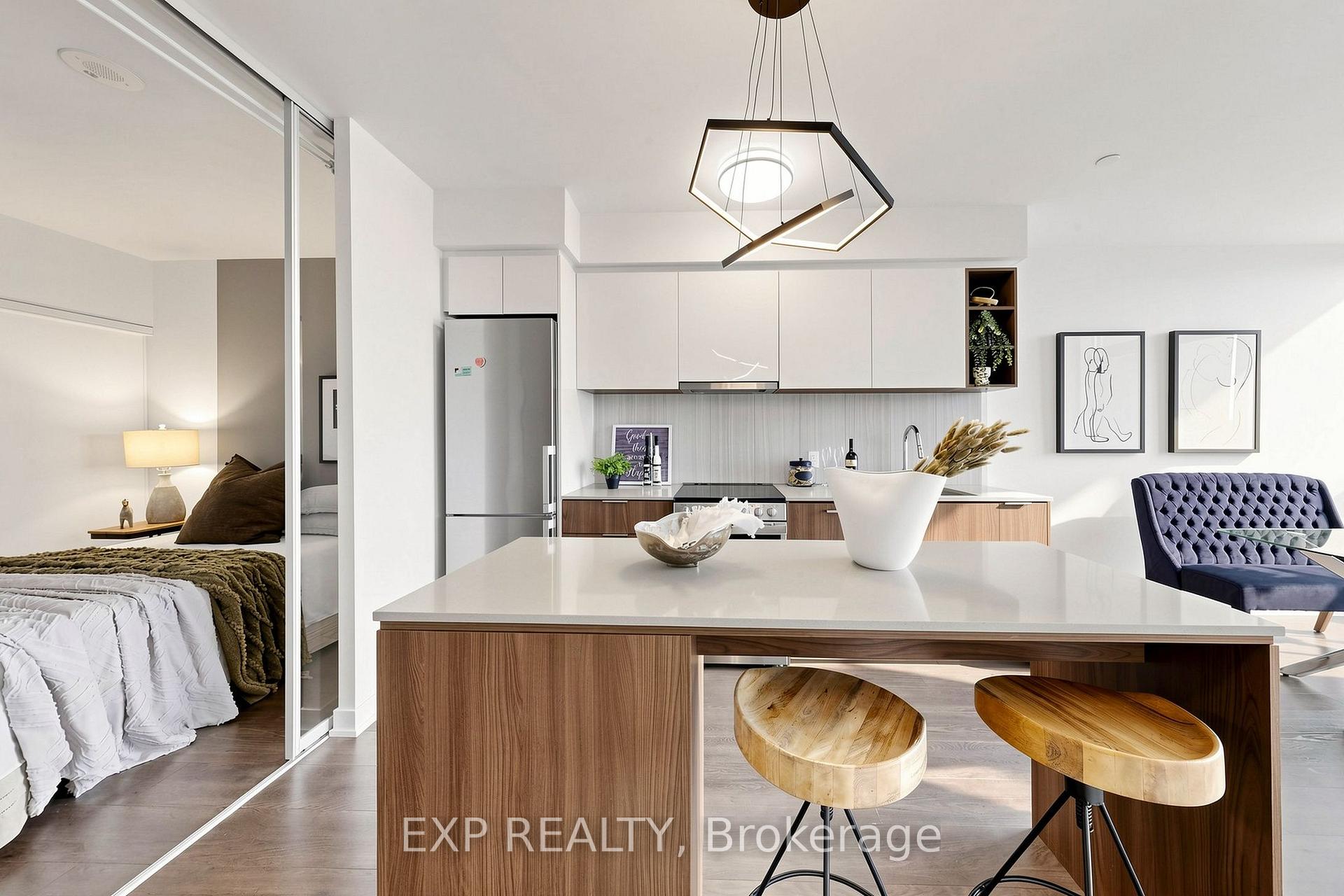 Photo 9 of Unit 611, 31 Tippett Road, North York, Clanton Park — HOMEH