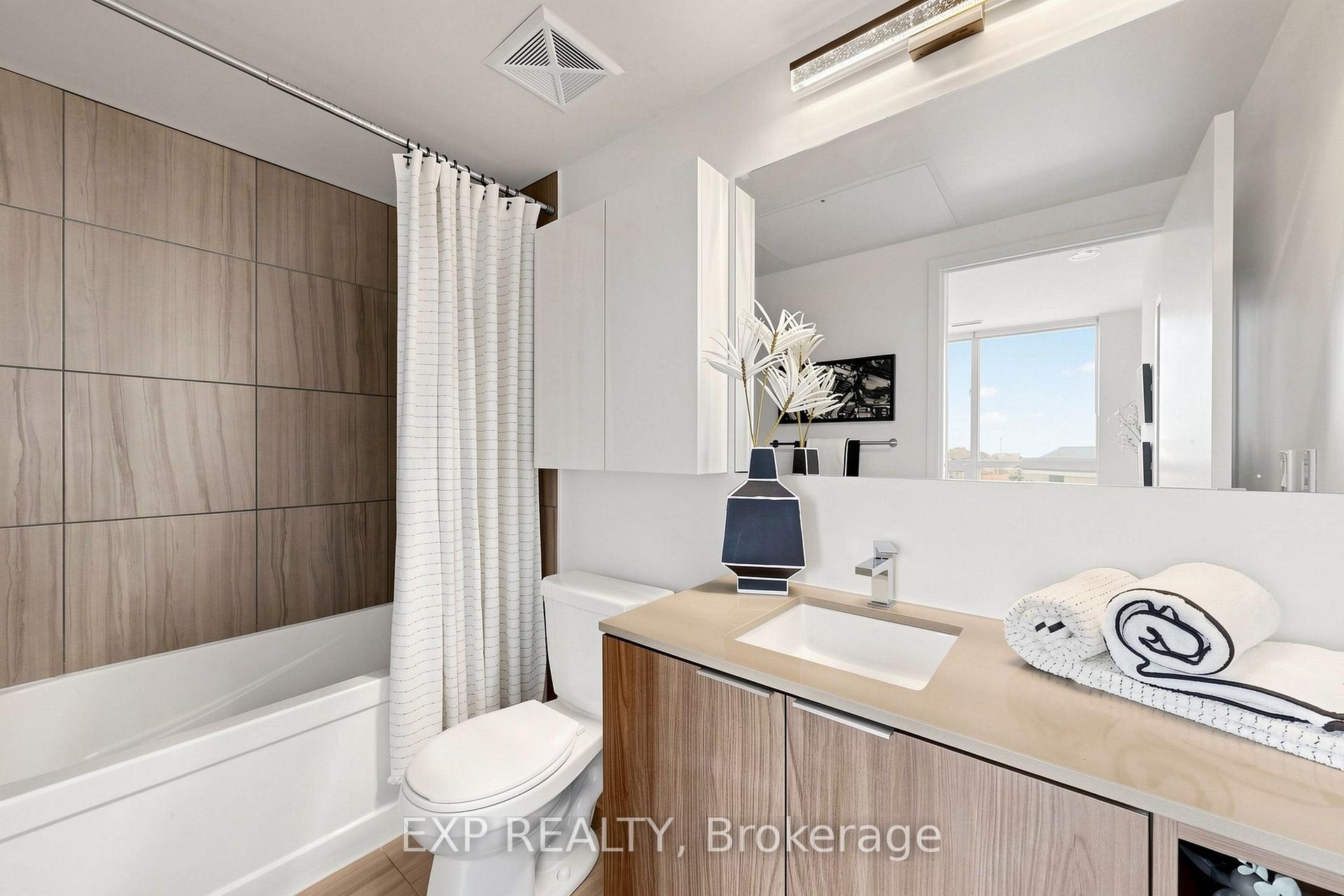 Photo 15 of Unit 611, 31 Tippett Road, North York, Clanton Park — HOMEH