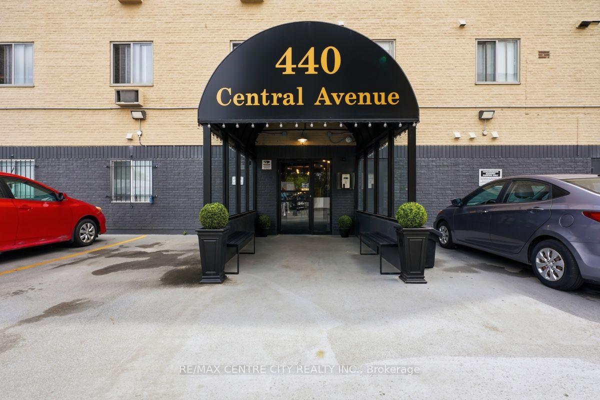 Photo of Unit 605, 440 Central Avenue