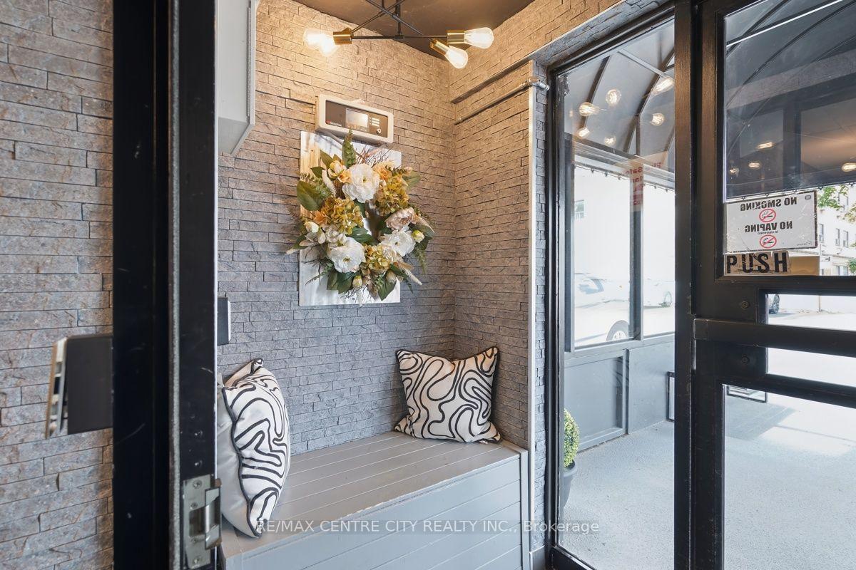 Photo 2 of Unit 605, 440 Central Avenue, London, East F — HOMEH