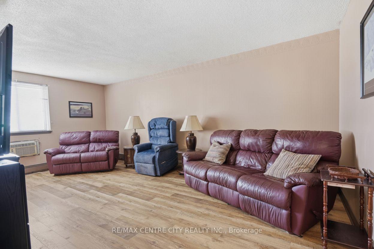 Photo 10 of Unit 605, 440 Central Avenue, London, East F — HOMEH