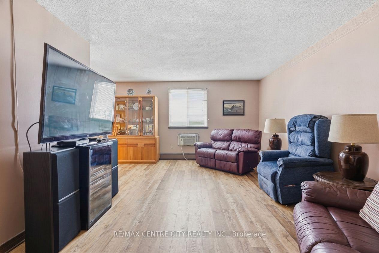 Photo 12 of Unit 605, 440 Central Avenue, London, East F — HOMEH