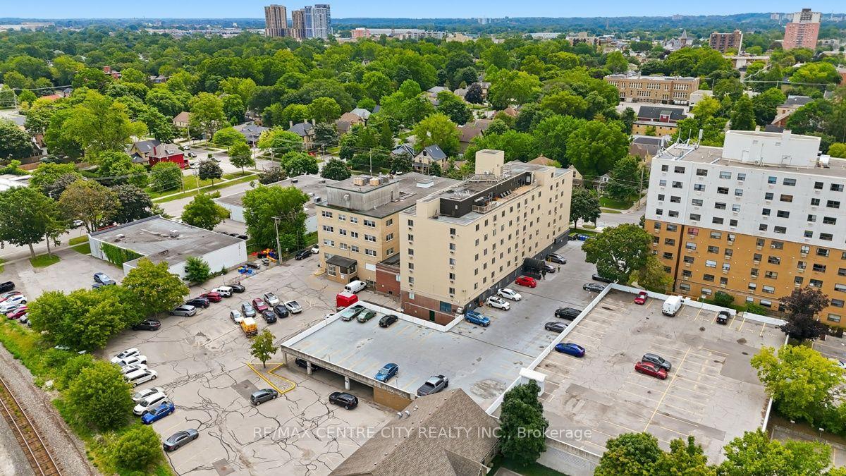 Photo 33 of Unit 605, 440 Central Avenue, London, East F — HOMEH