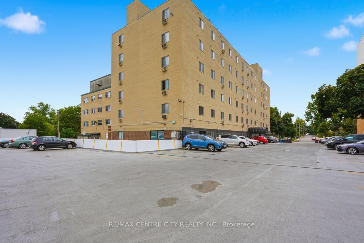 Photo 35 of Unit 605, 440 Central Avenue, London, East F — HOMEH