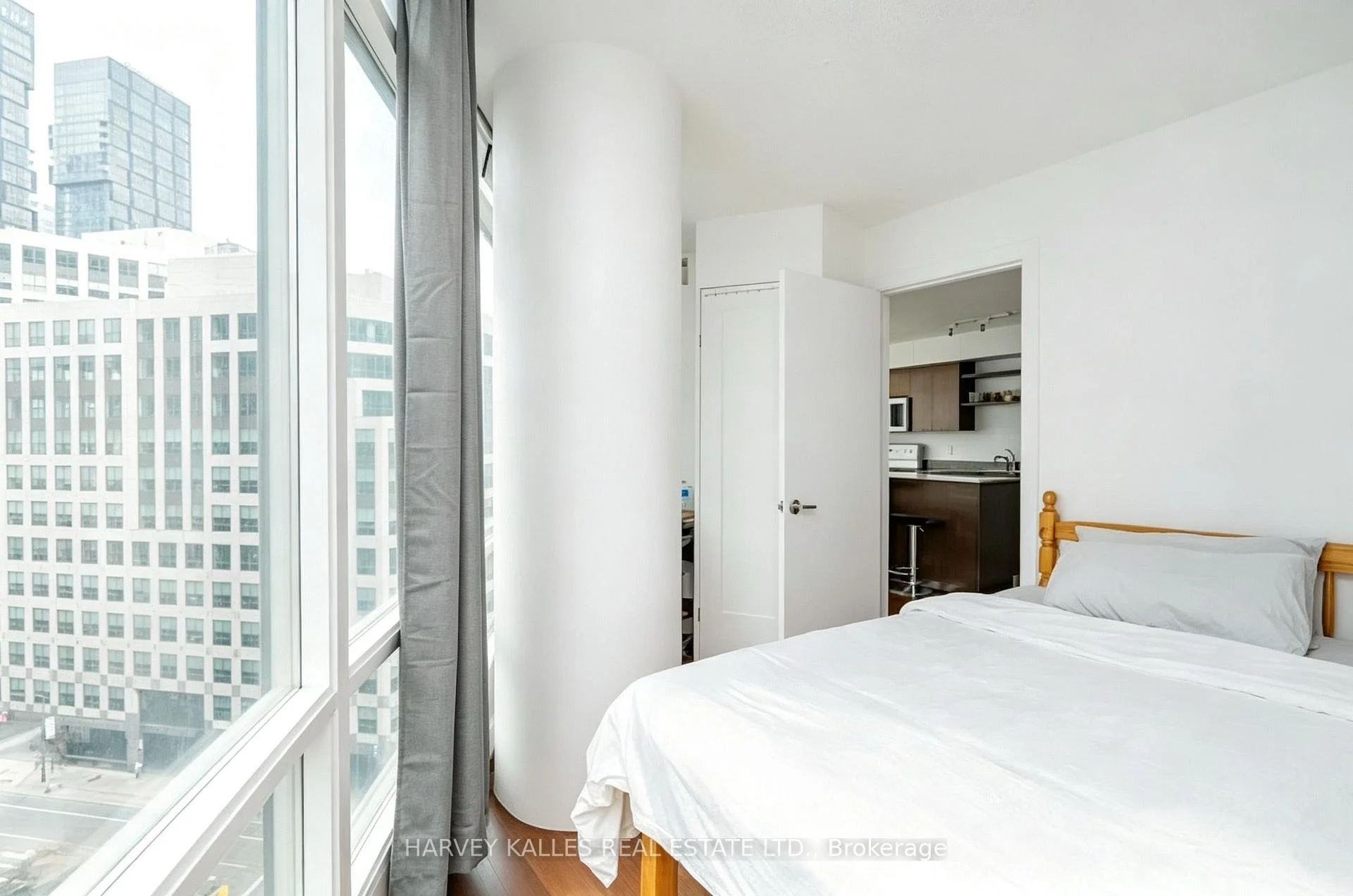Photo 28 of Unit 1510, 361 Front Street W, Toronto, Waterfront Communities — HOMEH