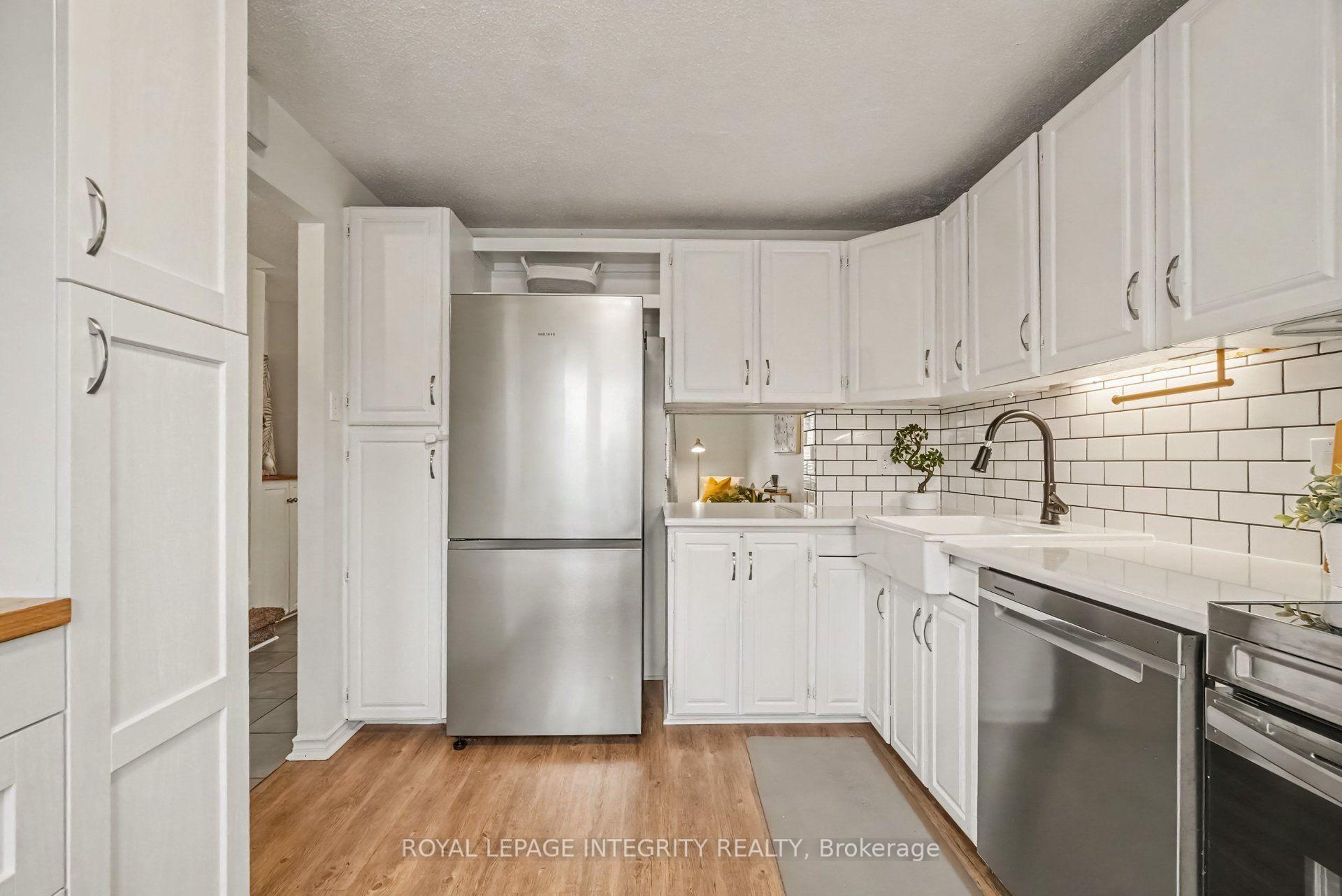 Photo 4 of Unit C, 33 Woodfield Drive, Ottawa, Merivale Industrial Park — HOMEH