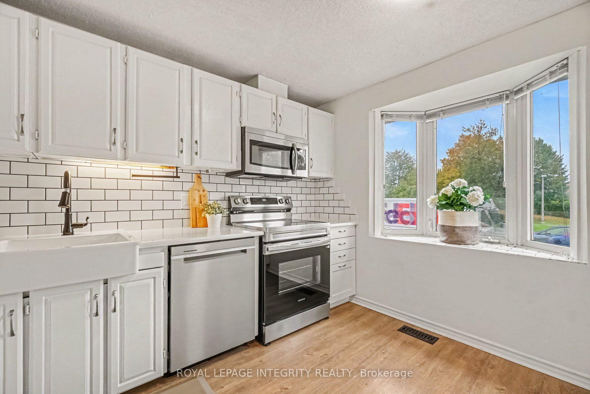 Photo 5 of Unit C, 33 Woodfield Drive, Ottawa, Merivale Industrial Park — HOMEH