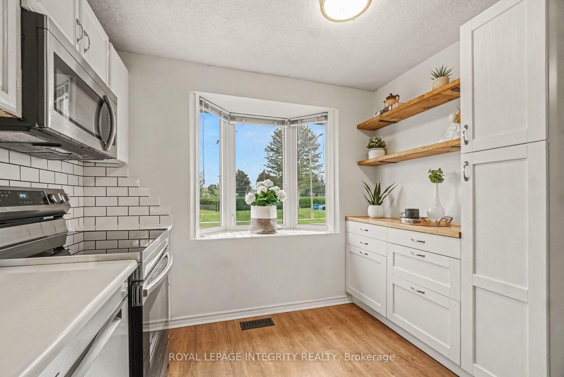 Photo 6 of Unit C, 33 Woodfield Drive, Ottawa, Merivale Industrial Park — HOMEH