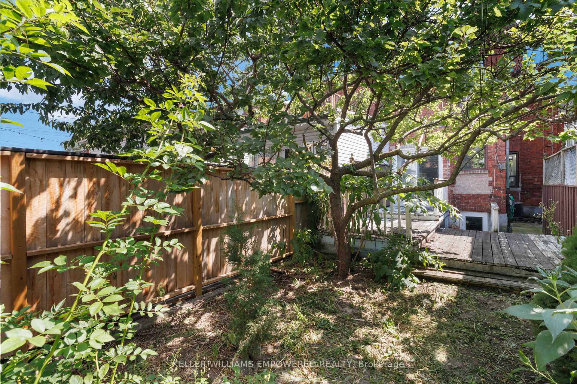 Photo 13 of Unit Basement, 112 Wallace Avenue, Toronto, Dovercourt-Wallace Emerson-Junction — HOMEH