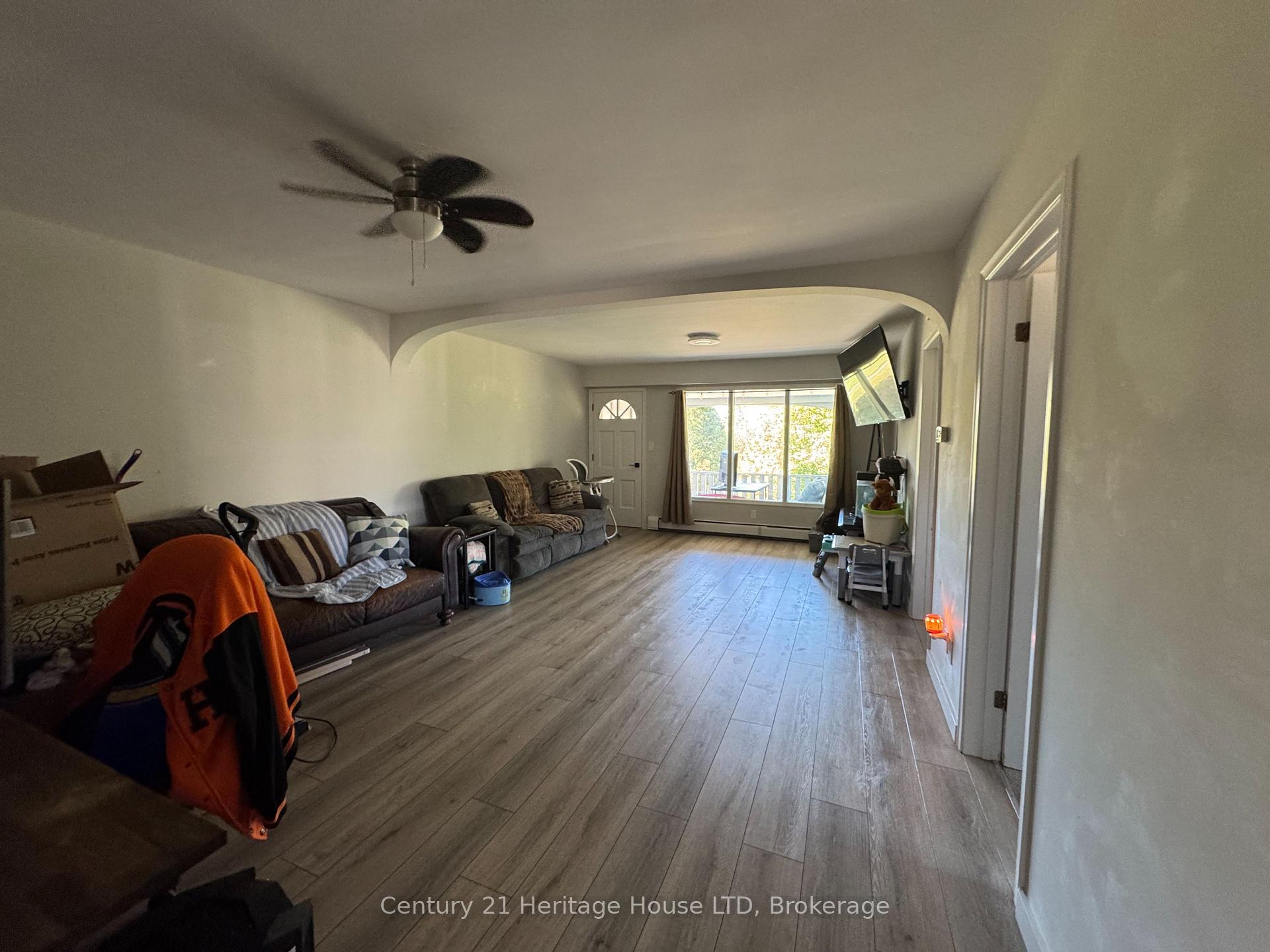 Photo 2 of Unit 1, 1022 Ridge Road, Fort Erie, Ridgeway — HOMEH