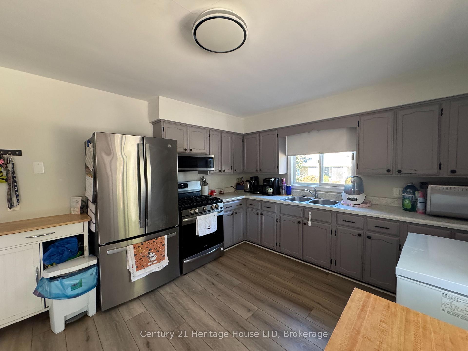 Photo 4 of Unit 1, 1022 Ridge Road, Fort Erie, Ridgeway — HOMEH