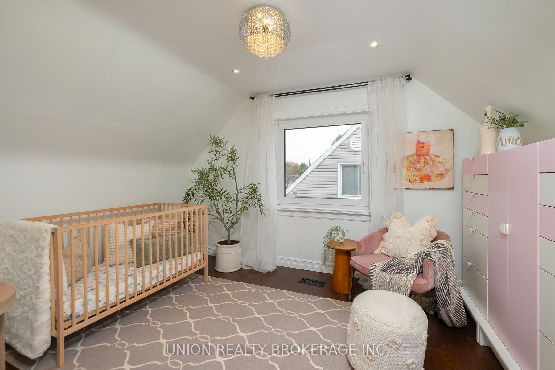 Photo 9 of 65 Adanac Drive, Scarborough, Cliffcrest — HOMEH