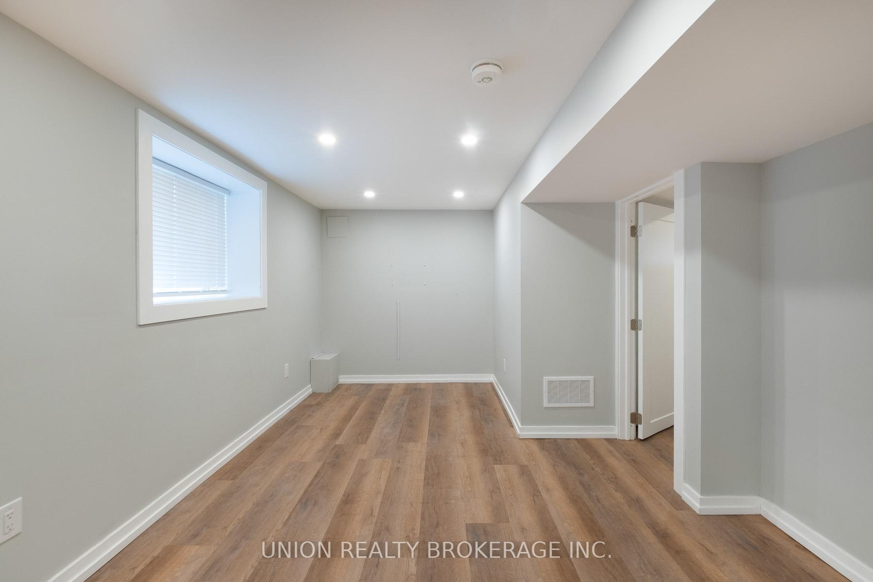 Photo 14 of 65 Adanac Drive, Scarborough, Cliffcrest — HOMEH