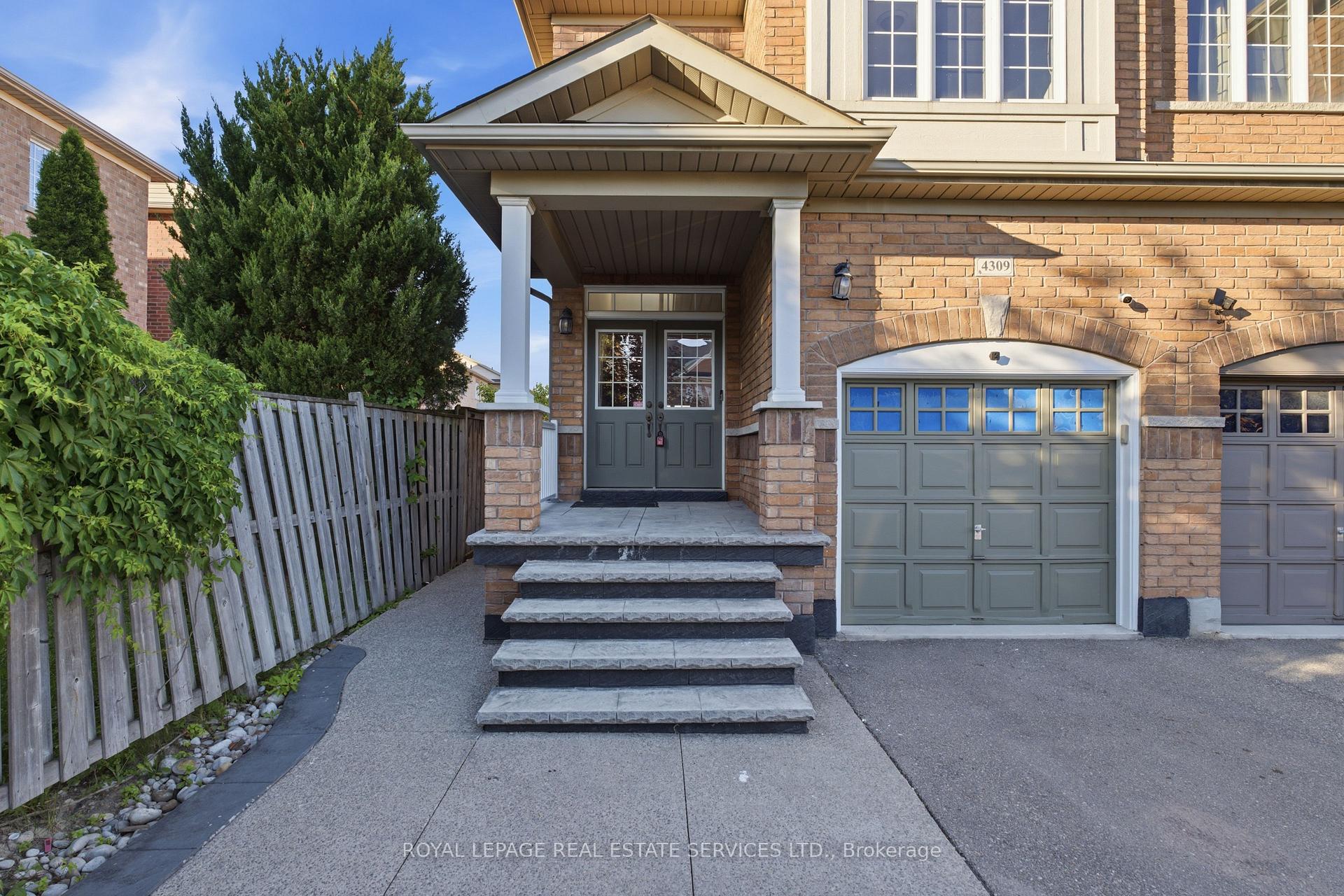 Photo 4 of 4309 Trail Blazer Way, Mississauga, Hurontario — HOMEH