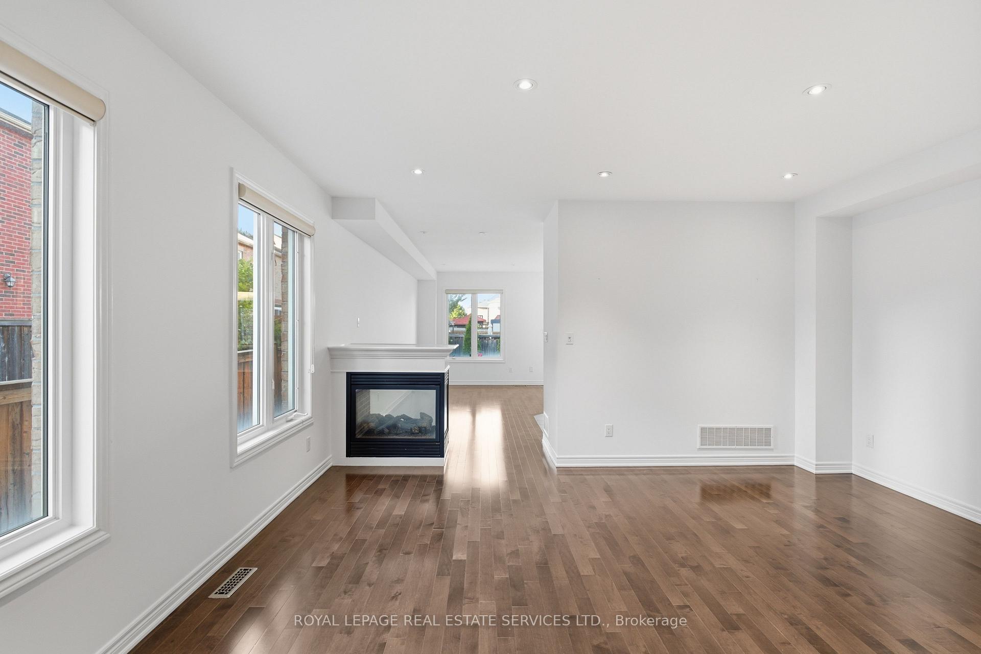 Photo 9 of 4309 Trail Blazer Way, Mississauga, Hurontario — HOMEH