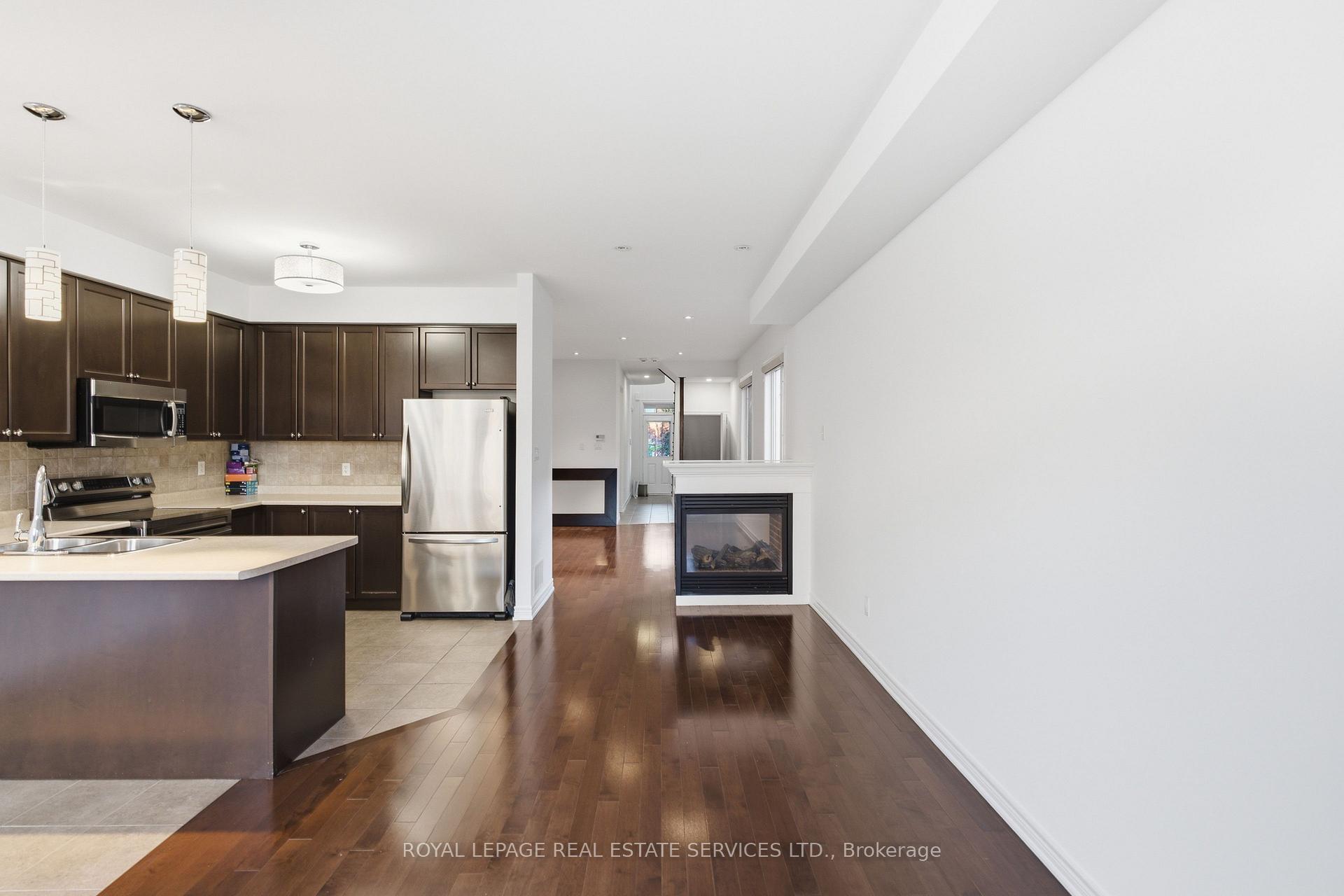 Photo 14 of 4309 Trail Blazer Way, Mississauga, Hurontario — HOMEH