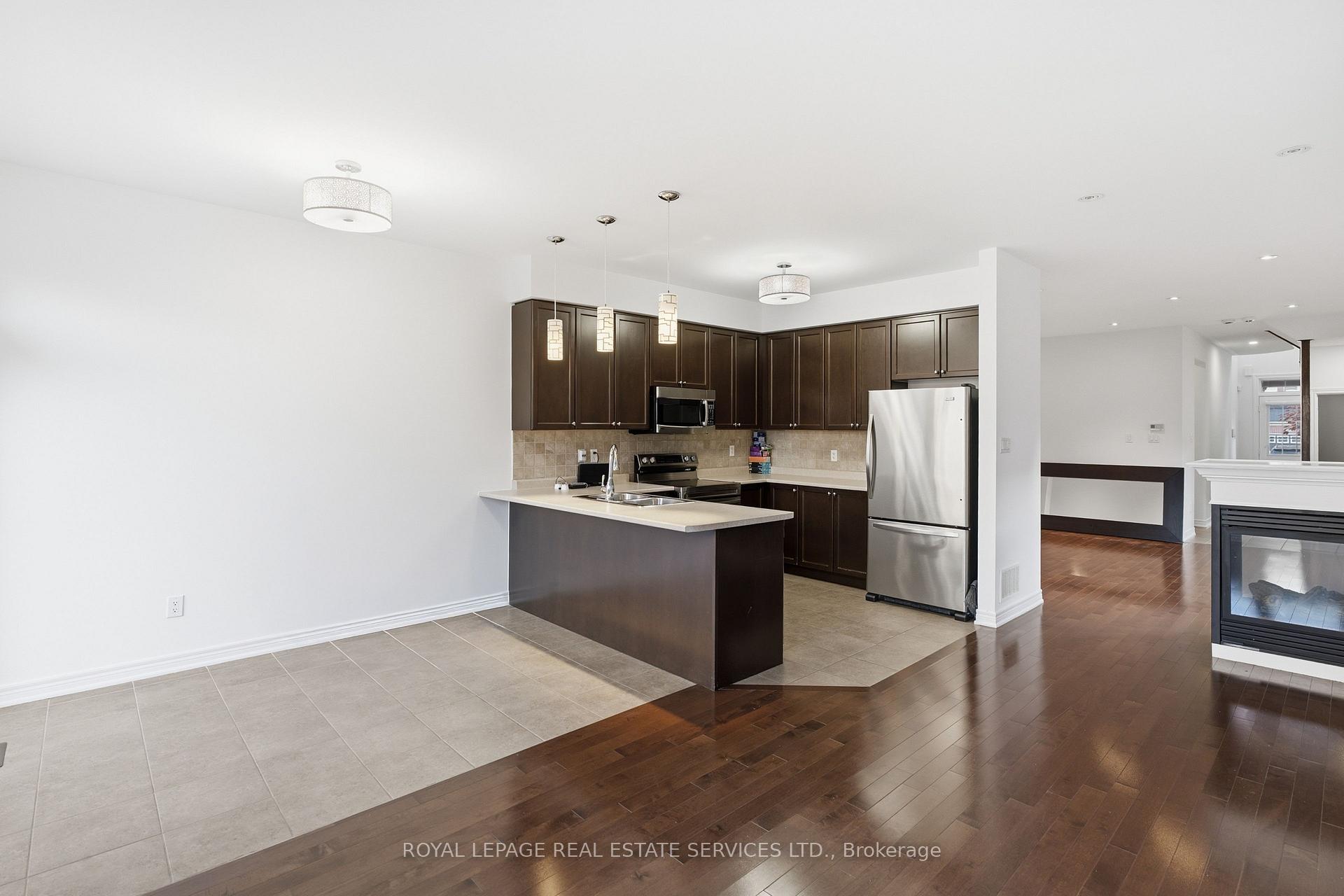 Photo 15 of 4309 Trail Blazer Way, Mississauga, Hurontario — HOMEH