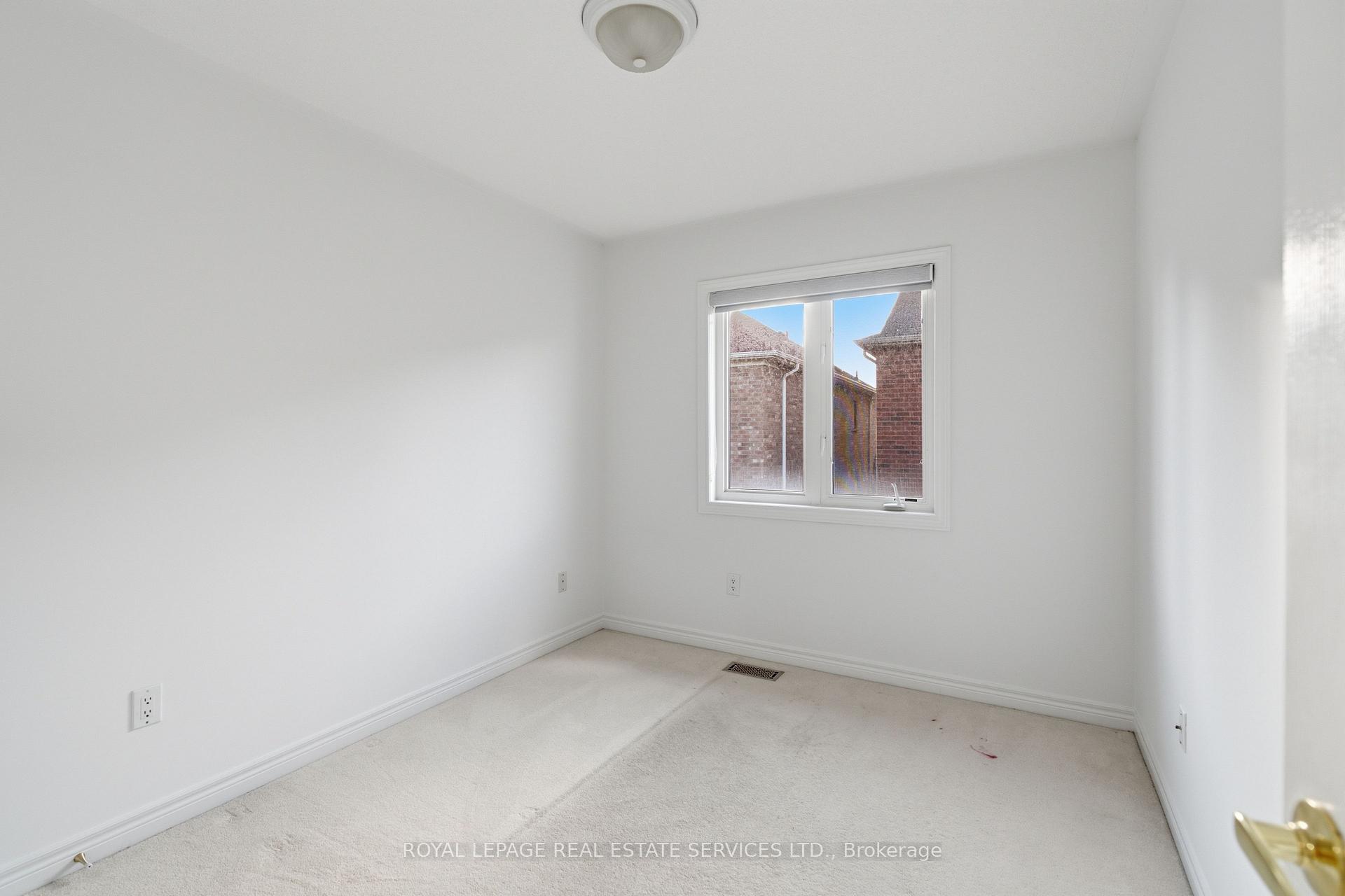 Photo 33 of 4309 Trail Blazer Way, Mississauga, Hurontario — HOMEH