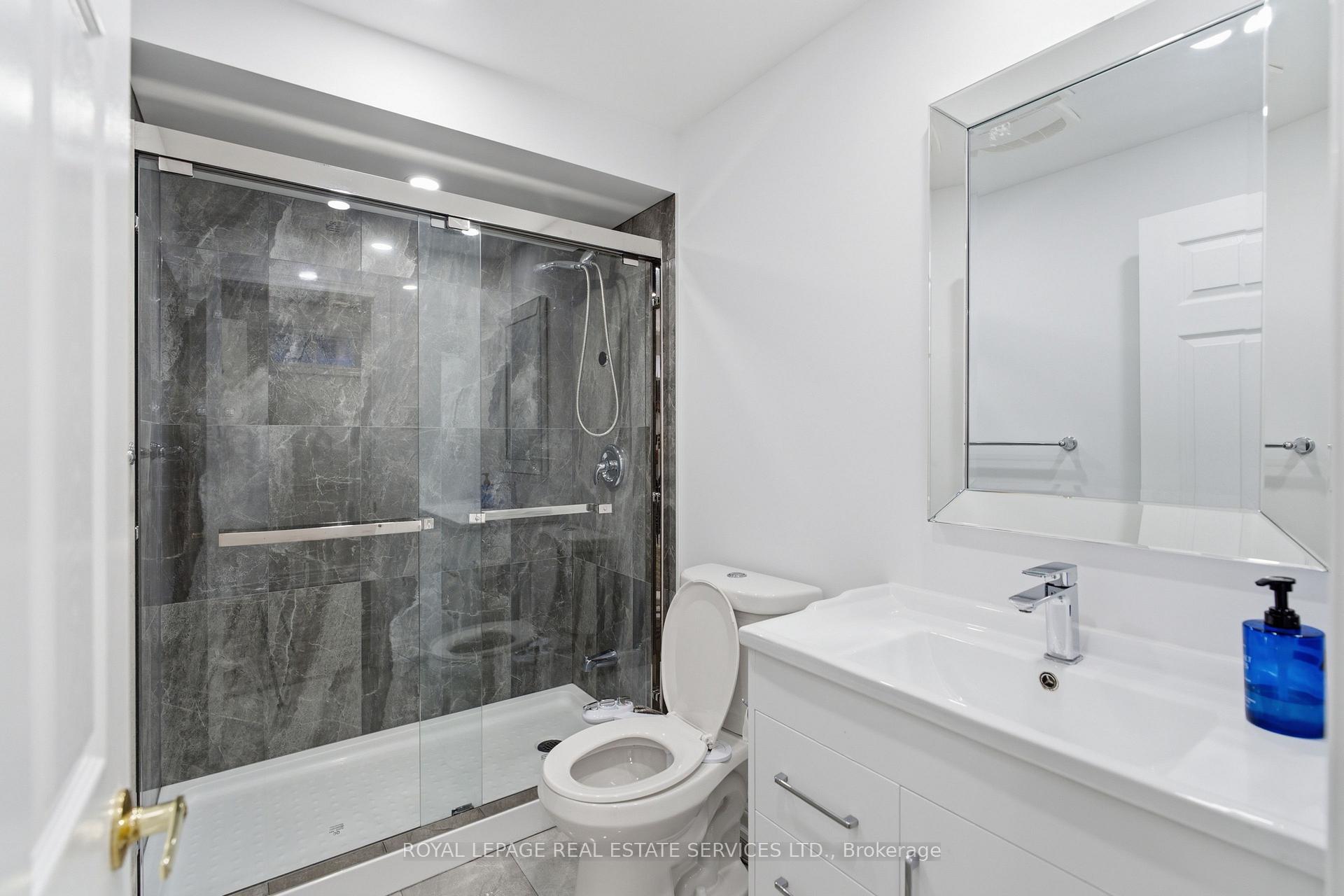 Photo 39 of 4309 Trail Blazer Way, Mississauga, Hurontario — HOMEH
