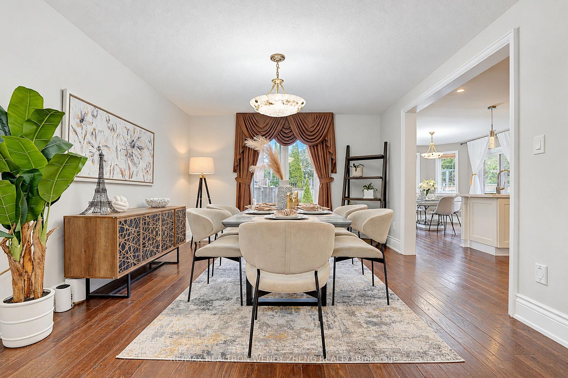 Photo 8 of 22 West Side Drive, Markham, Markville — HOMEH